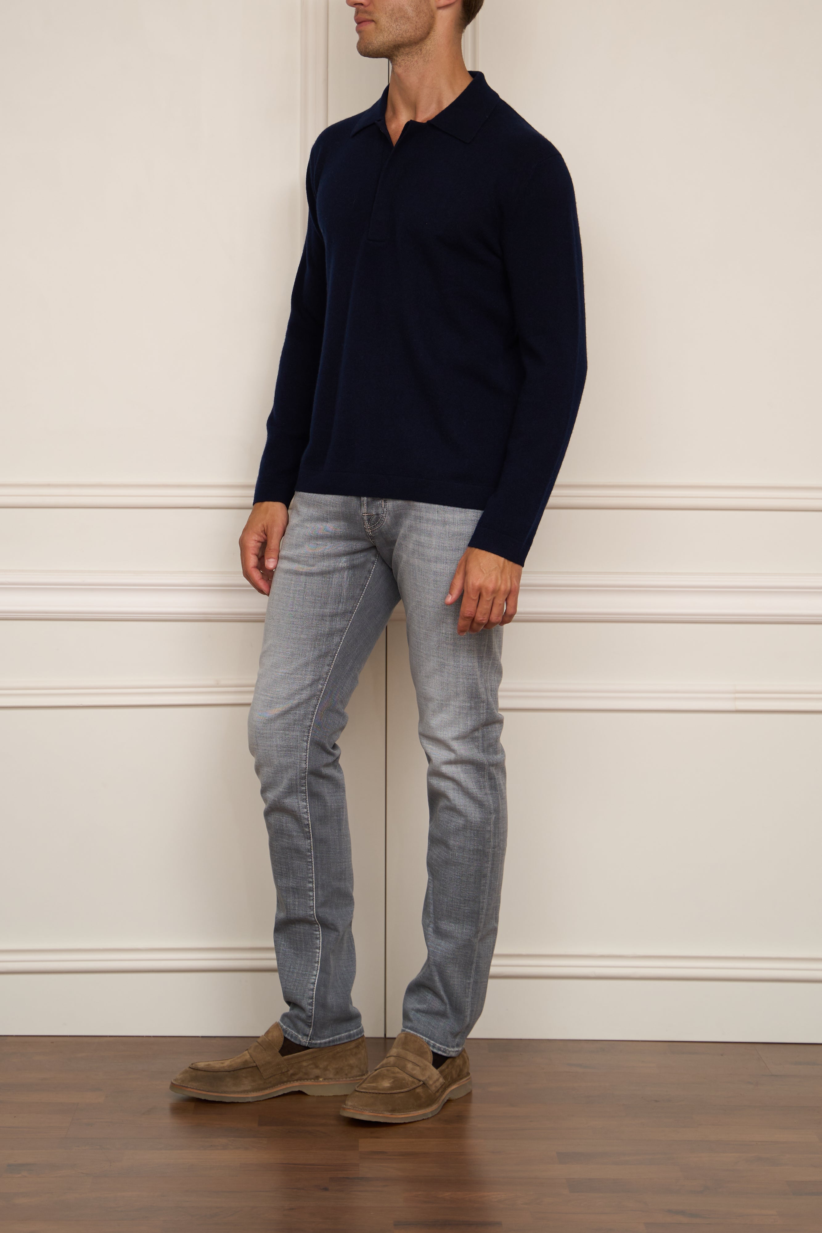 Knitted coat with zipper in grey