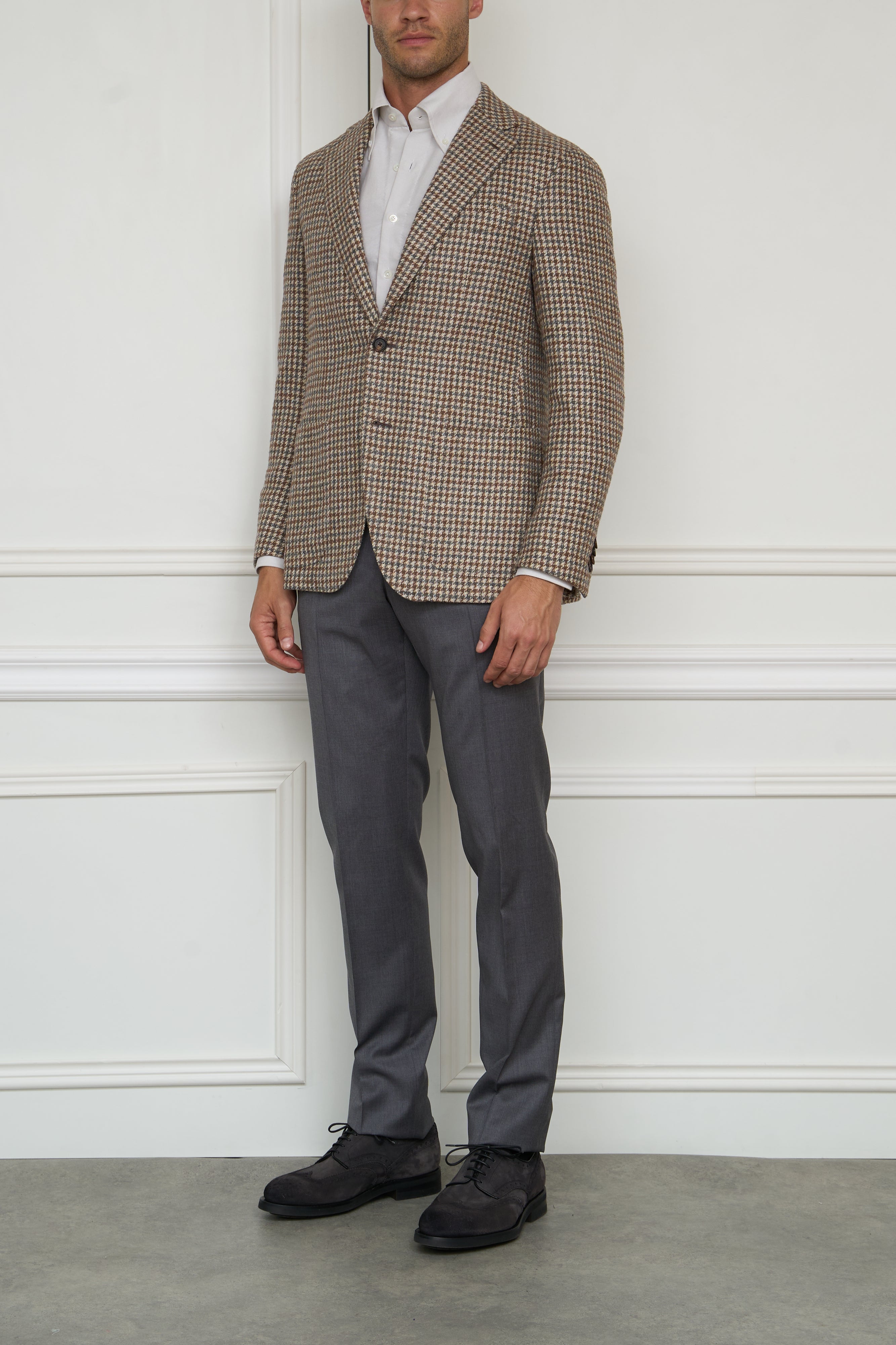 Houndstooth blazer in beige-multi