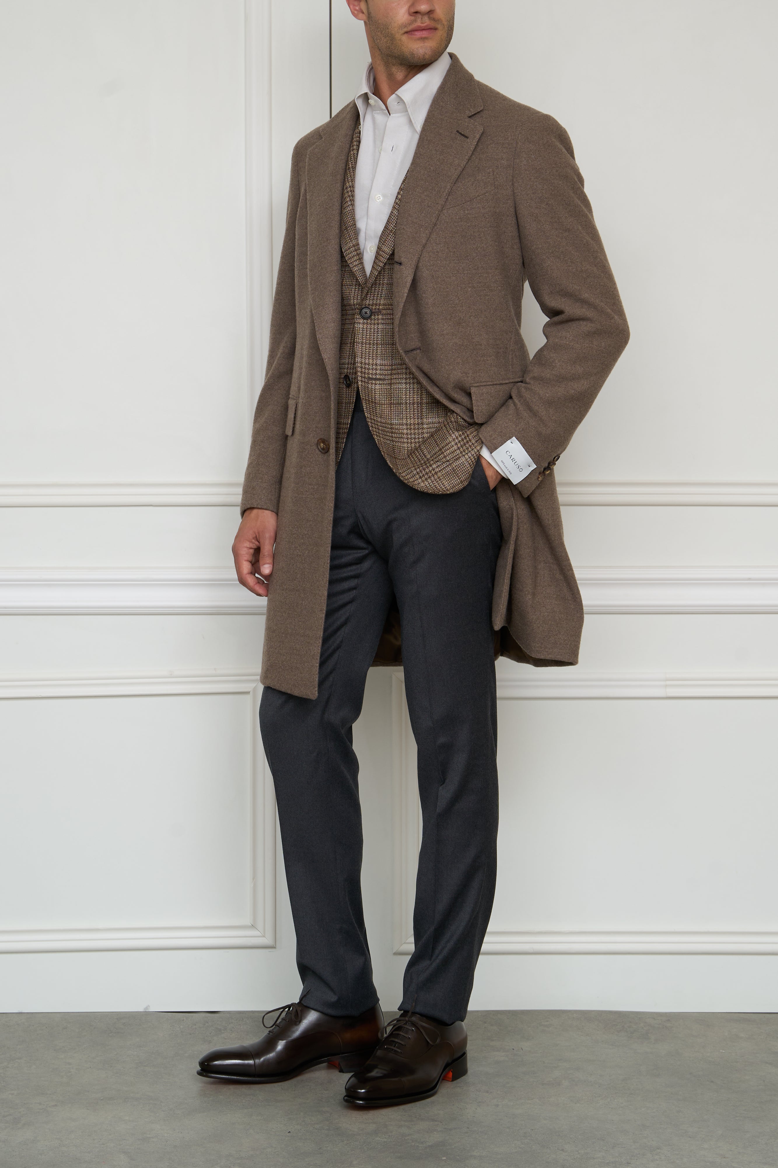 Coat in taupe