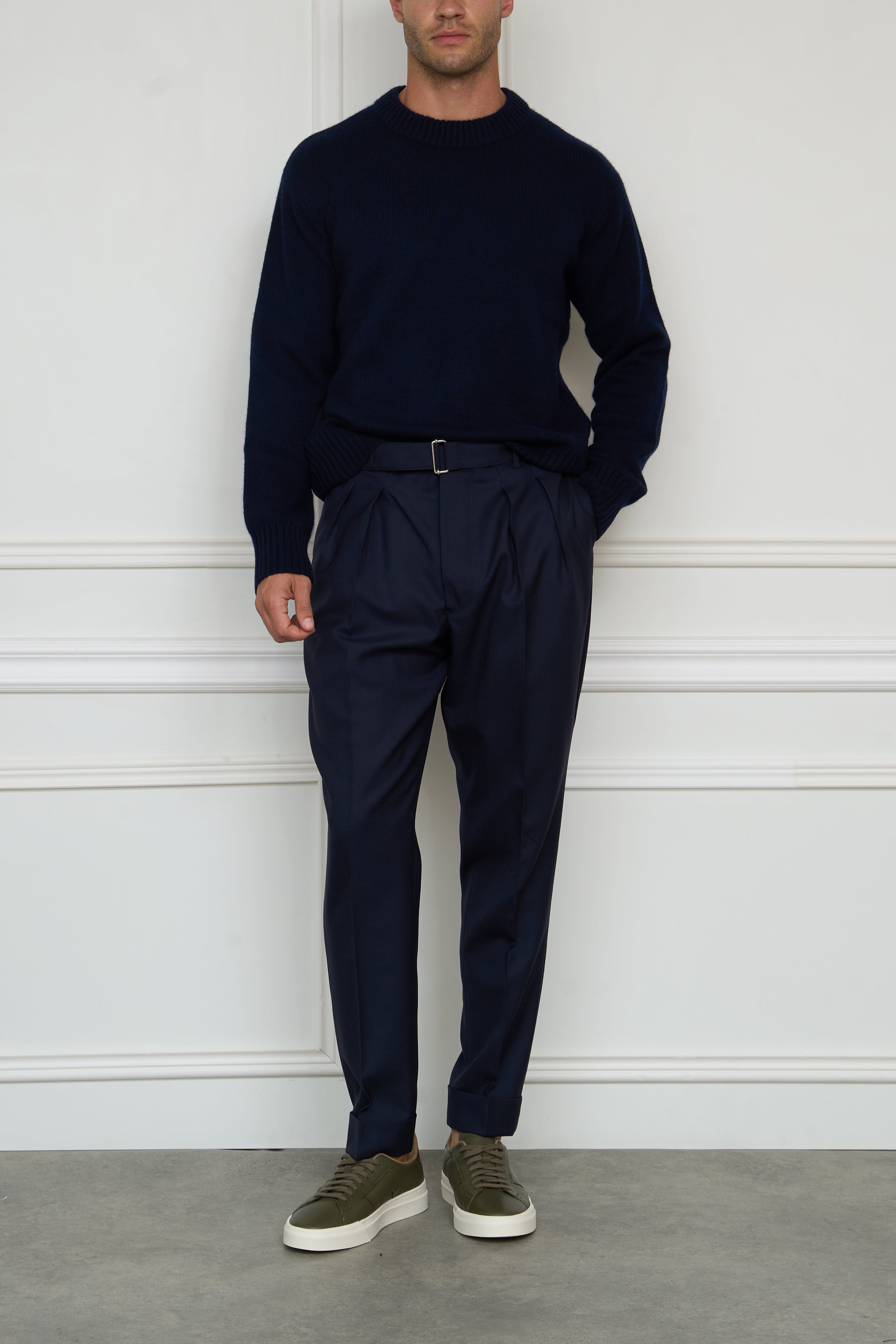 Lightweight wool trousers in navy
