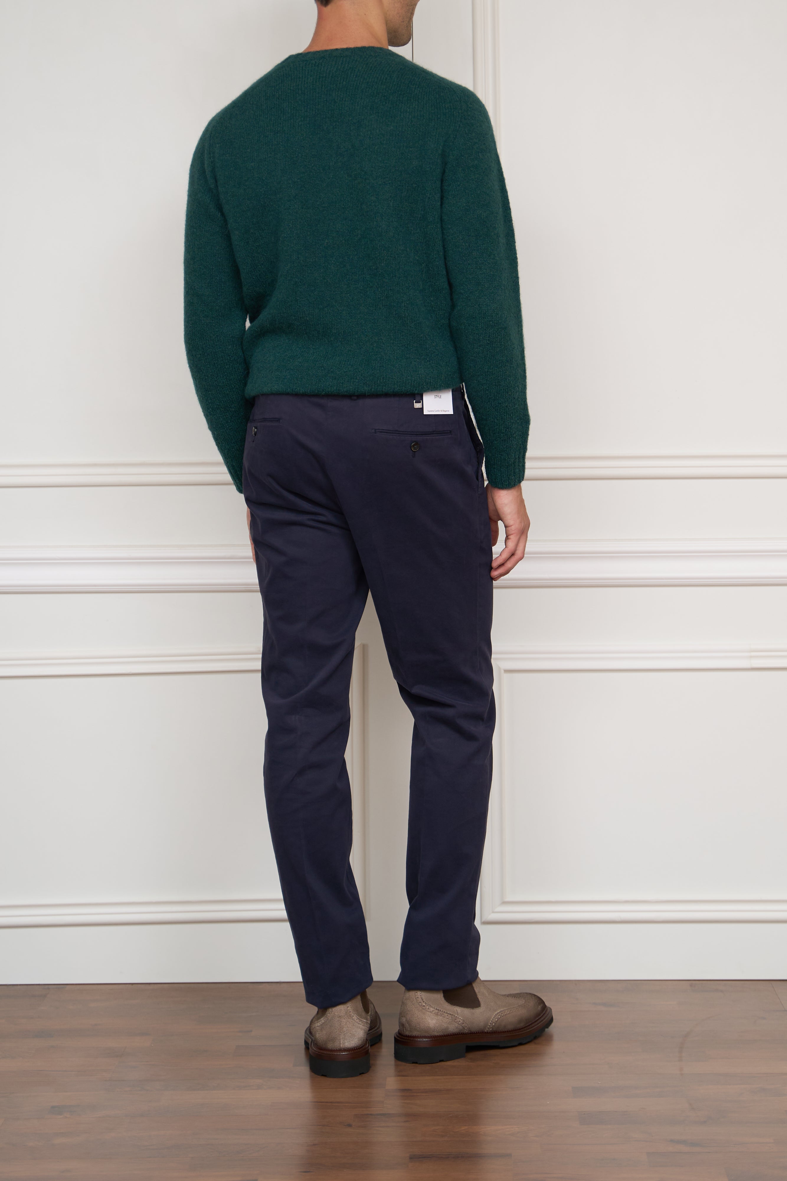 Chino in navy