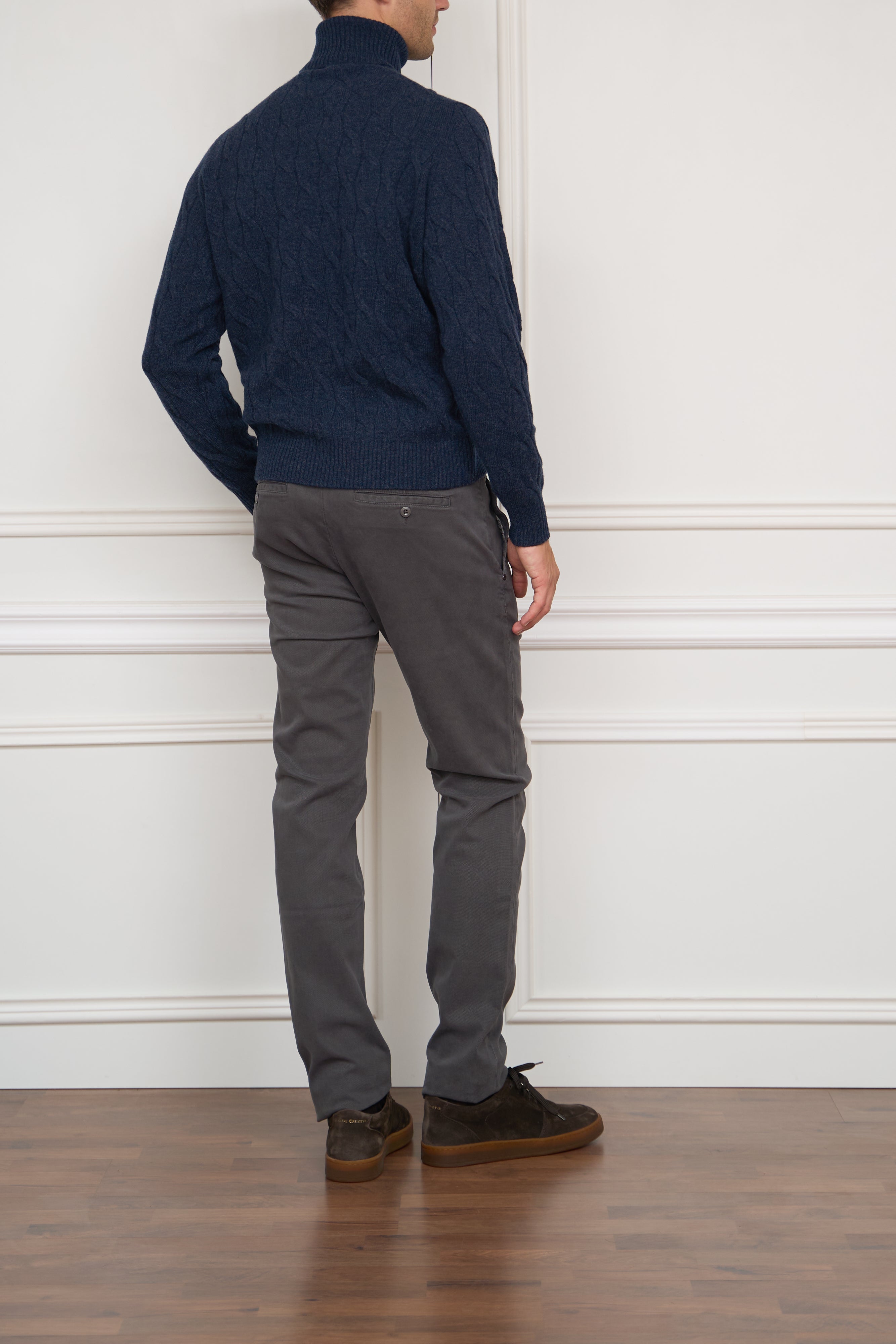 Sweater in grey