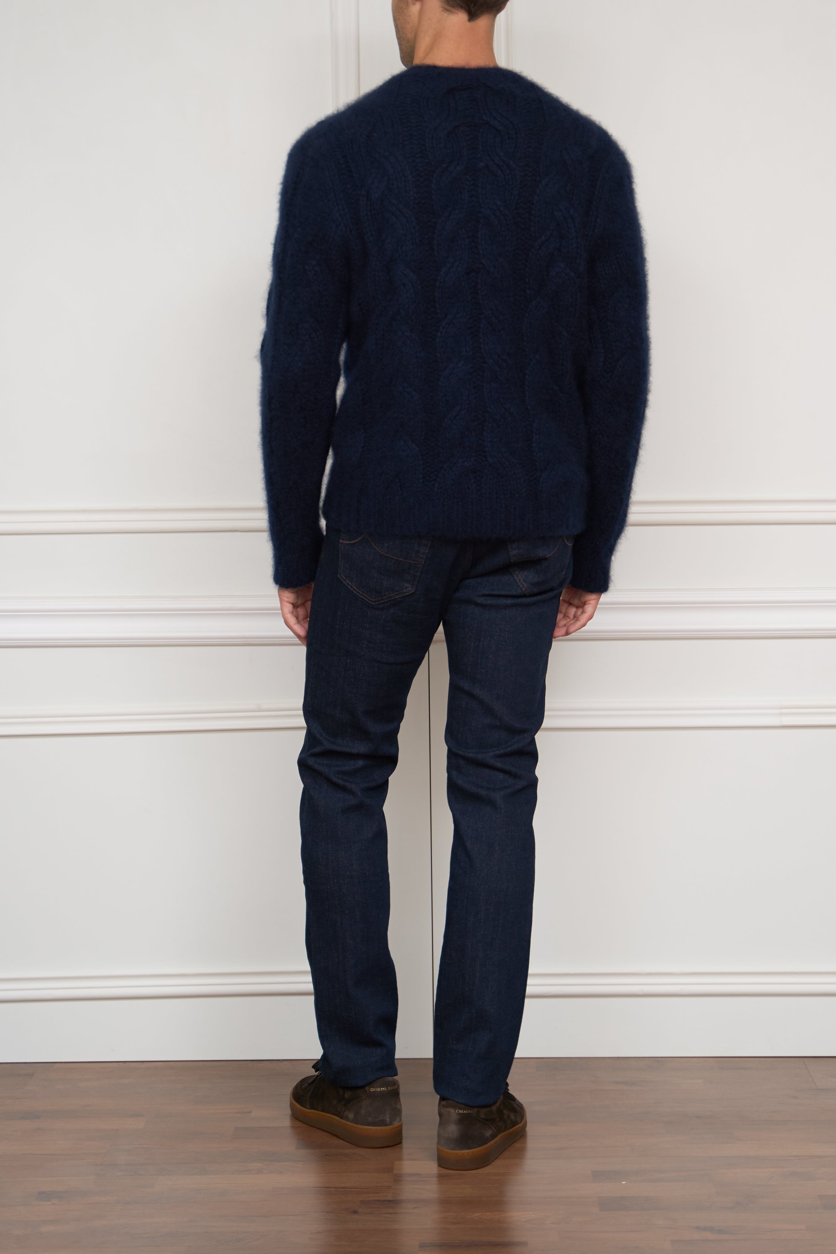 Cashmere sweater in white