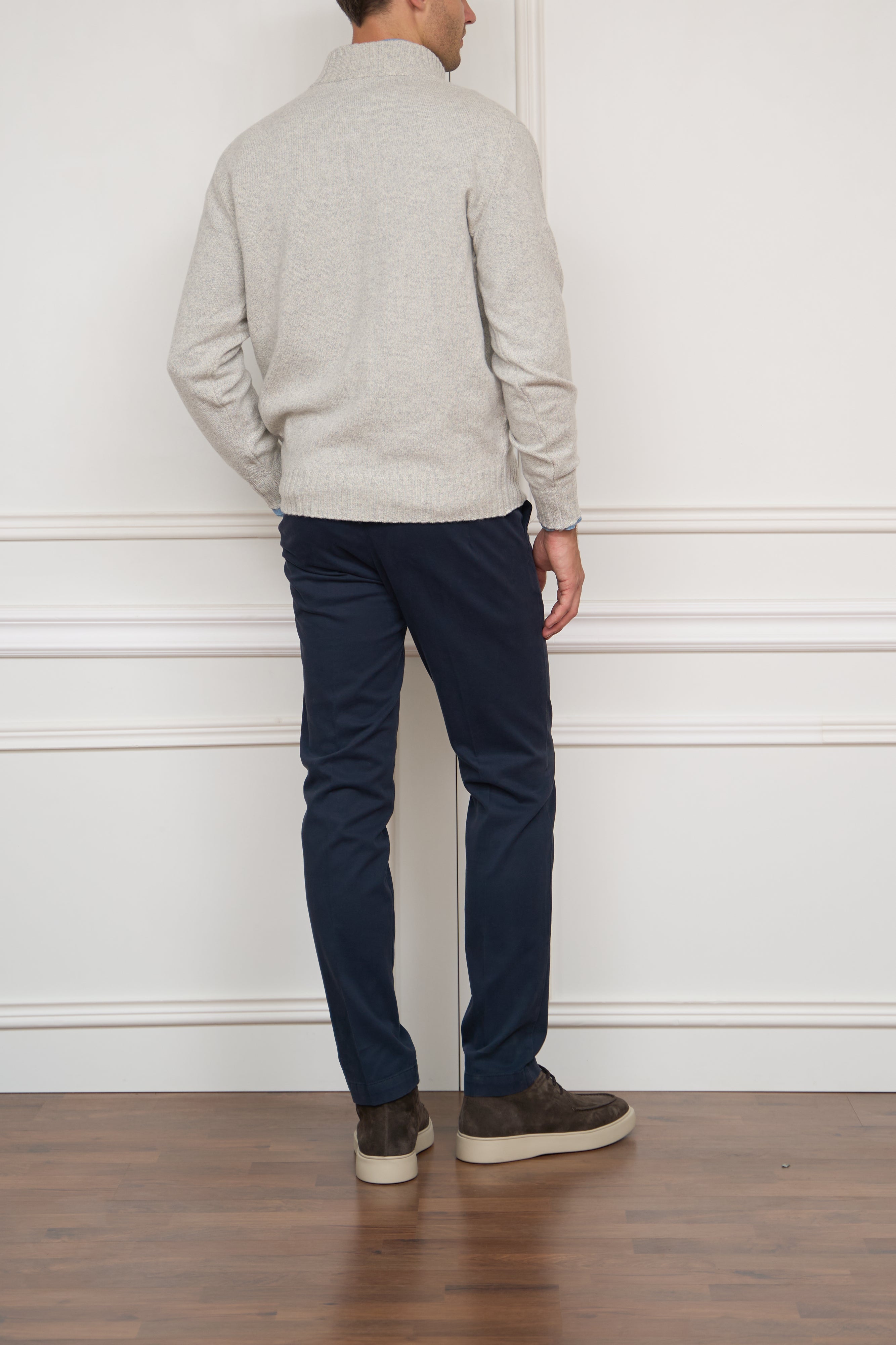 Sweater in grey
