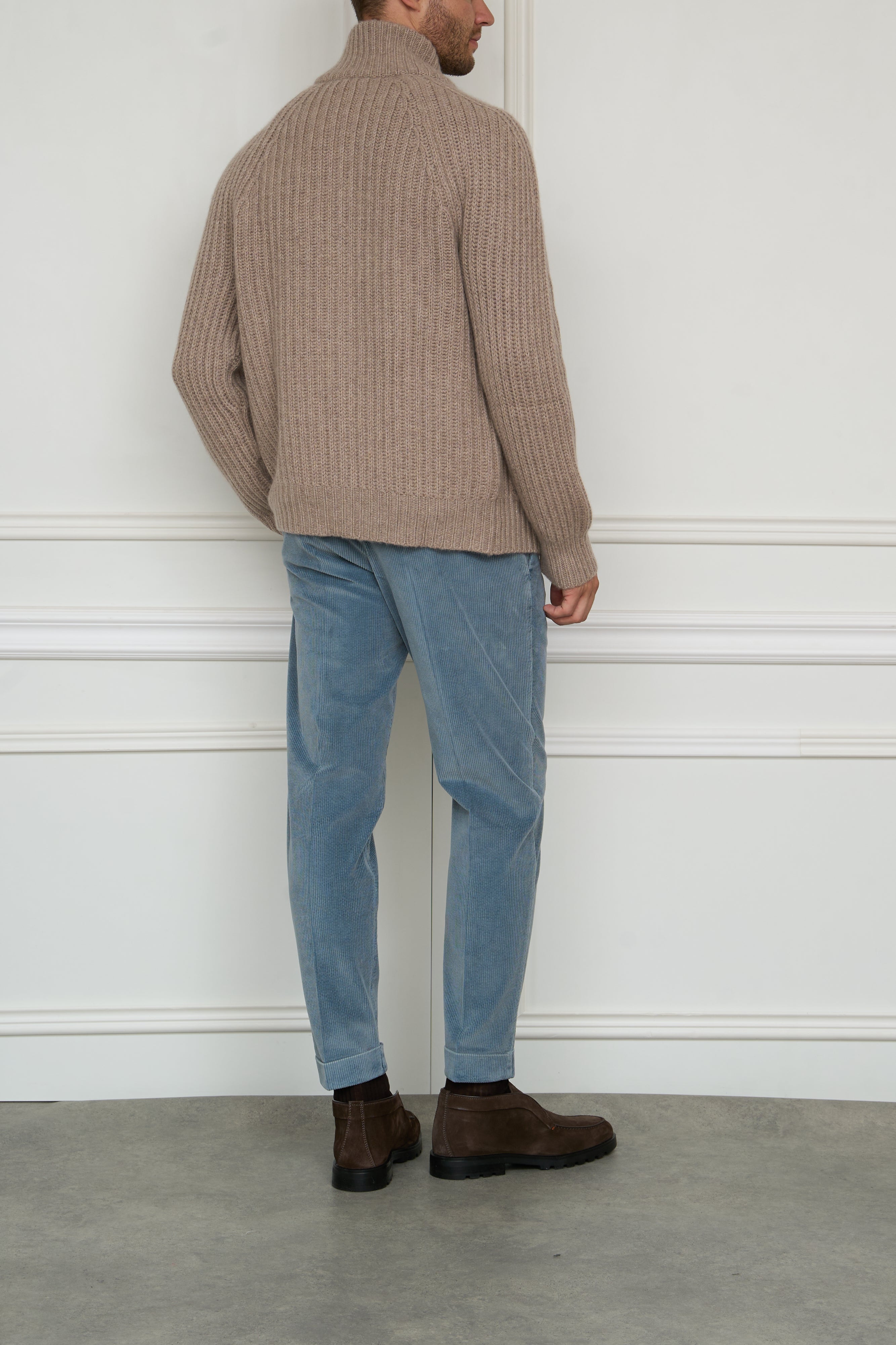 Cashmere cardigan in beige