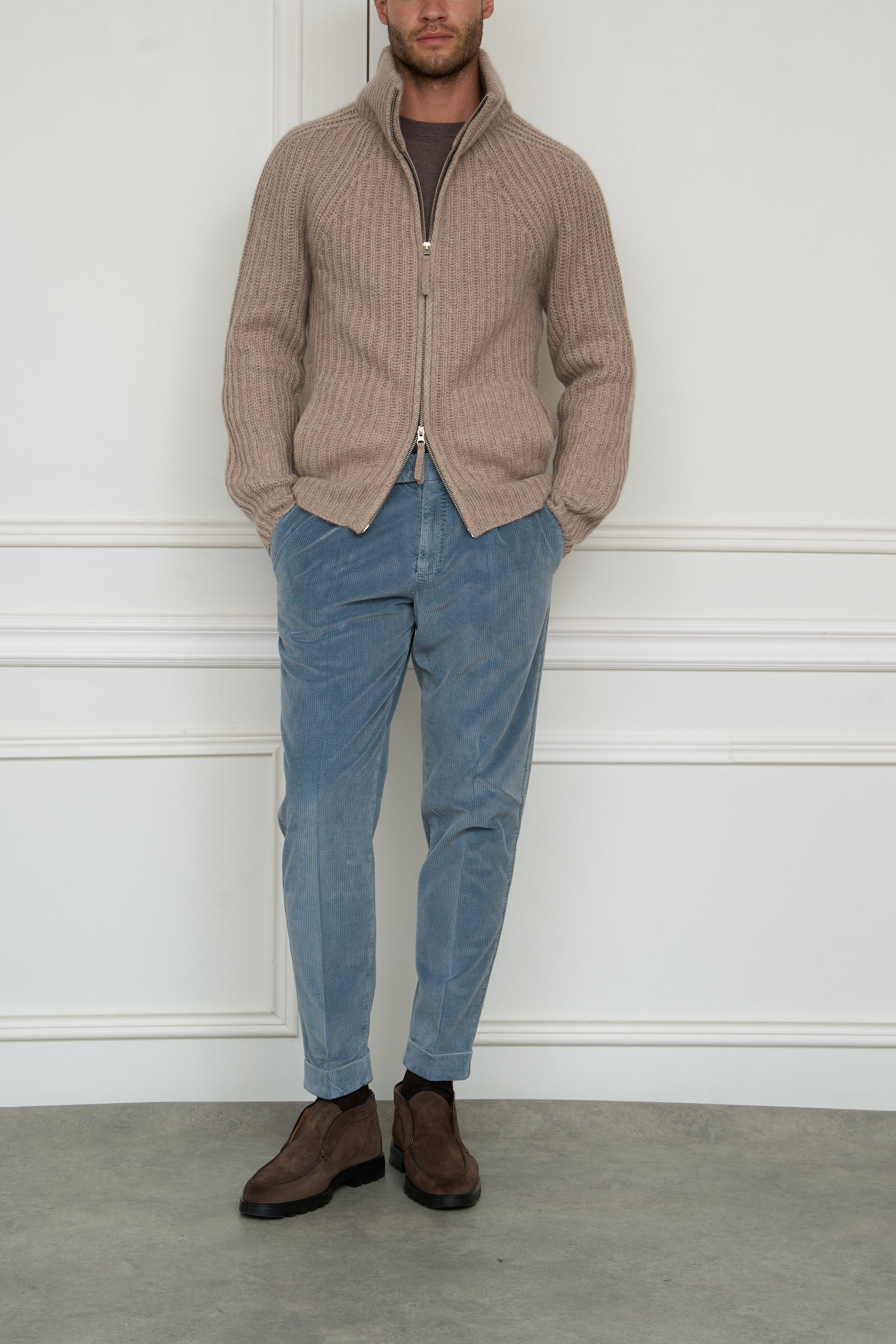 Cashmere cardigan in beige