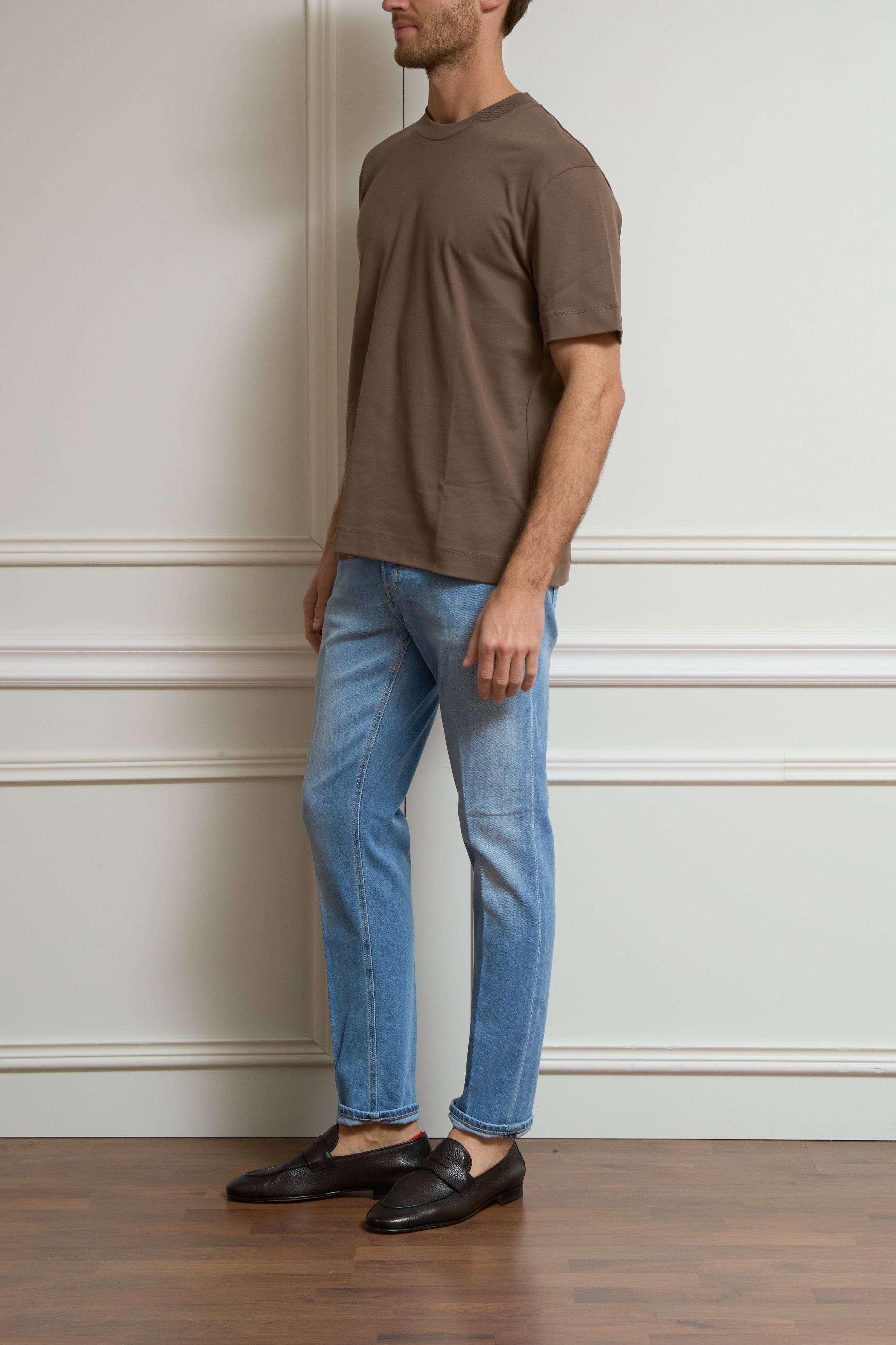 Locker geschnittenes T-Shirt in braun