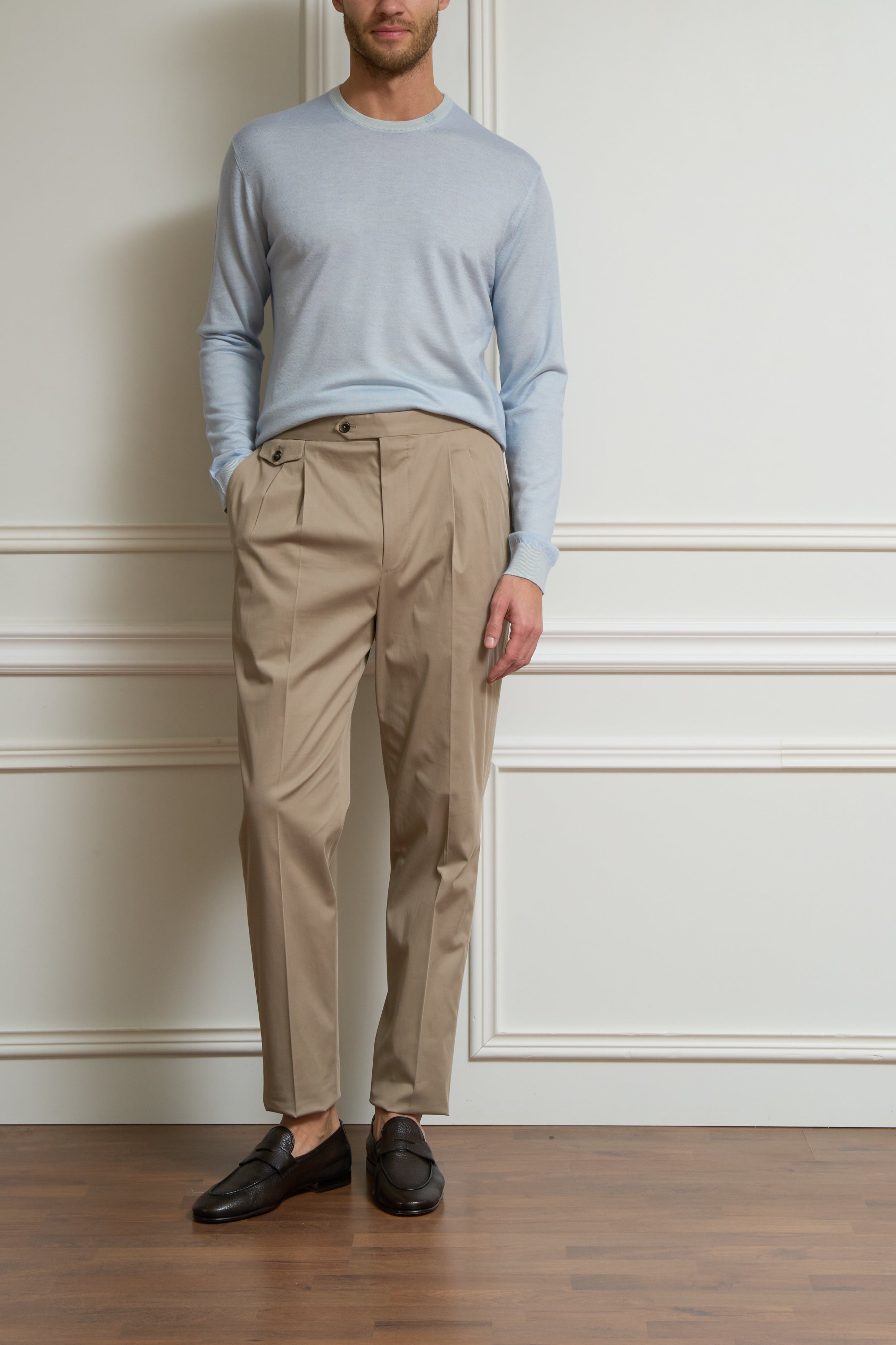 Bundfaltenhose in taupe