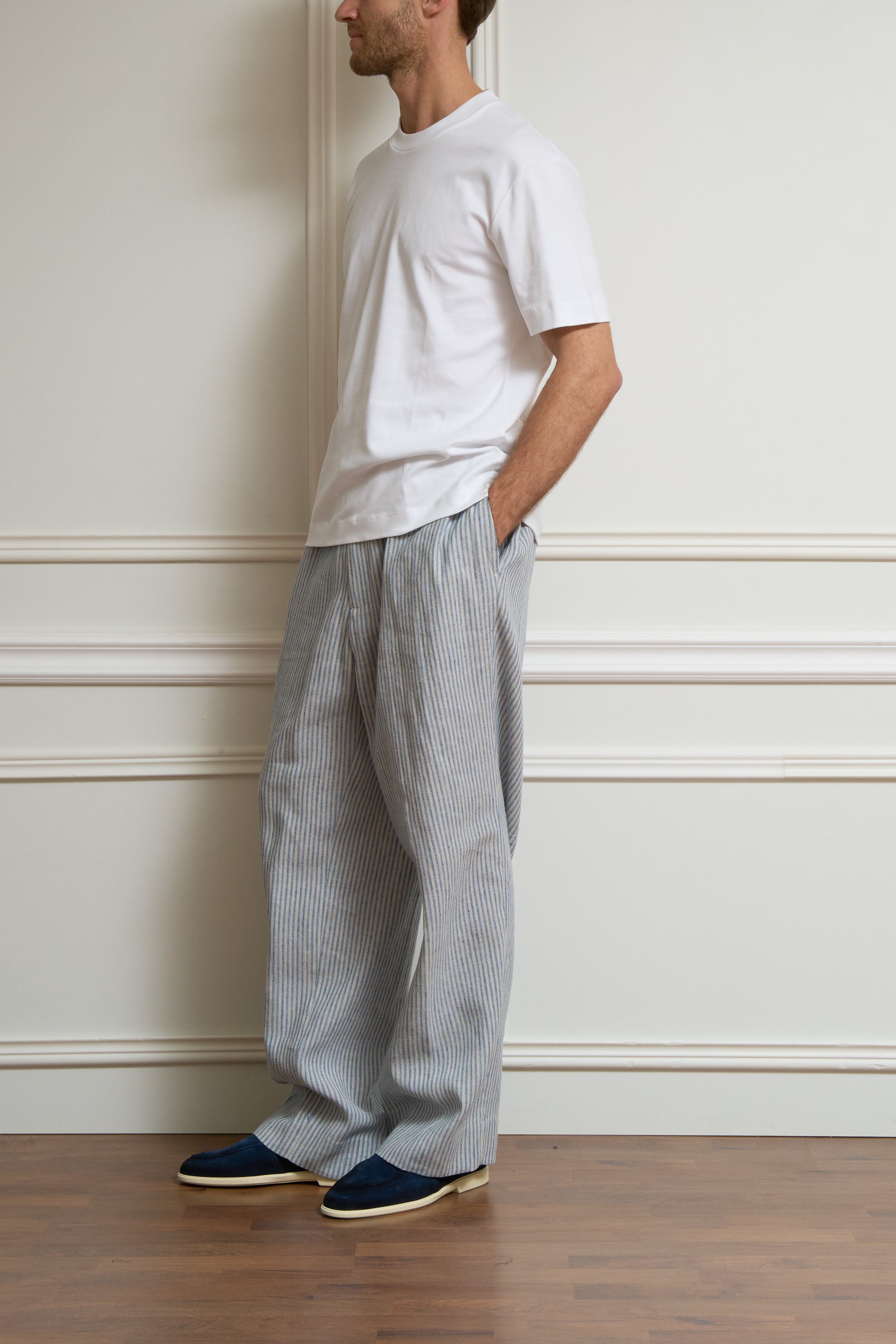 Locker geschnittenes T-Shirt in weiss