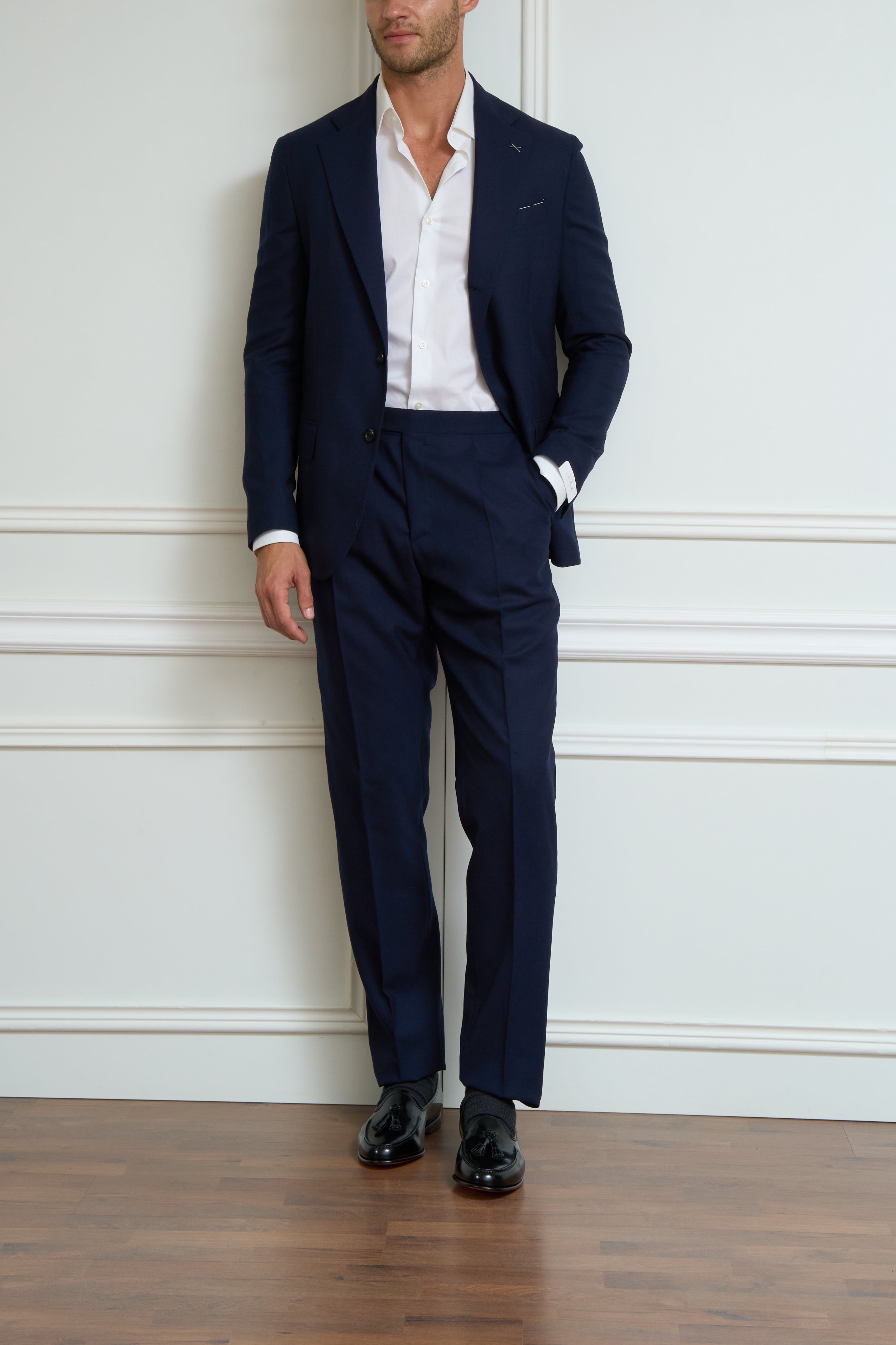 Suit in navy