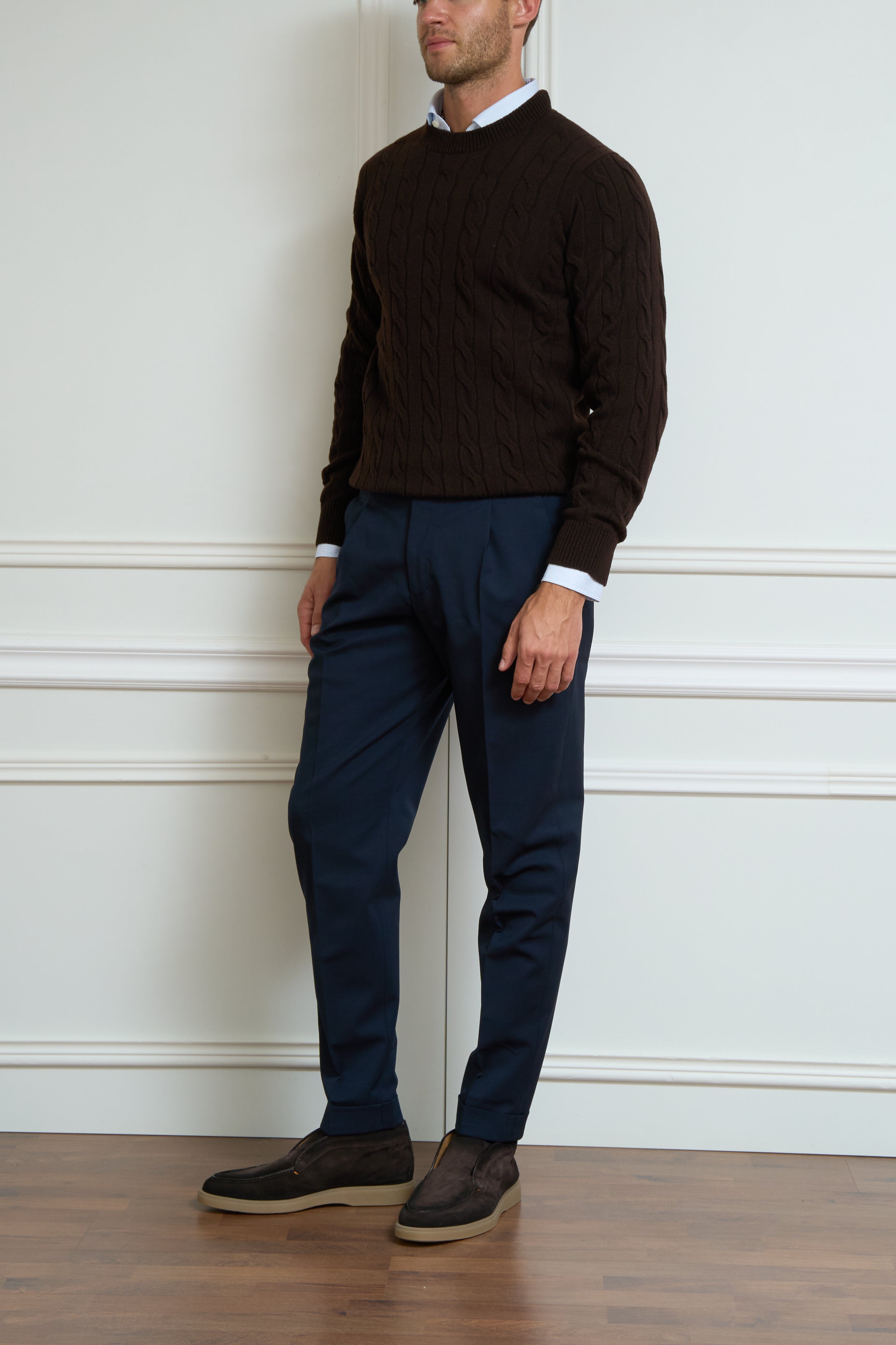 Cable knit sweater in brown