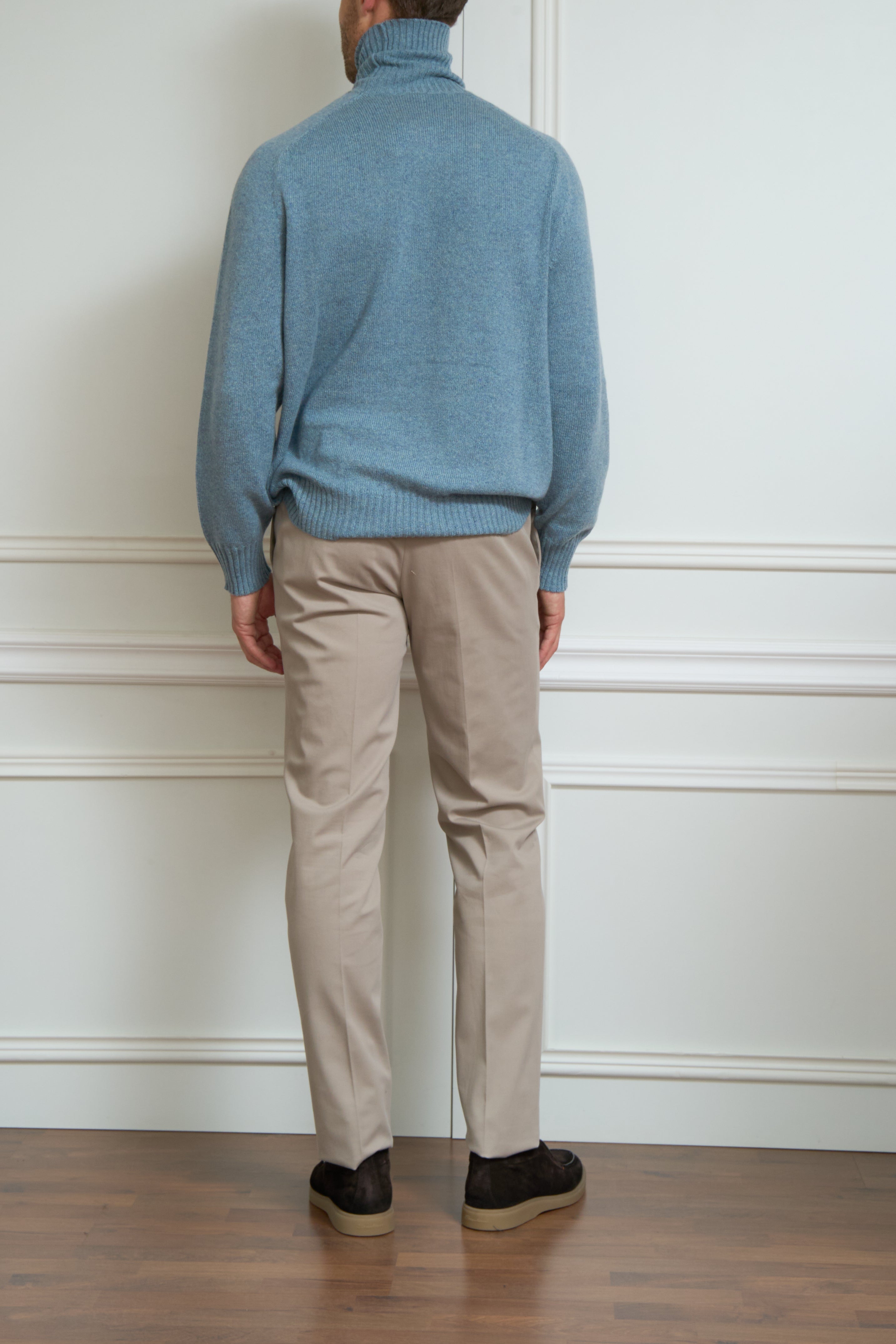 Turtleneck sweater in blue