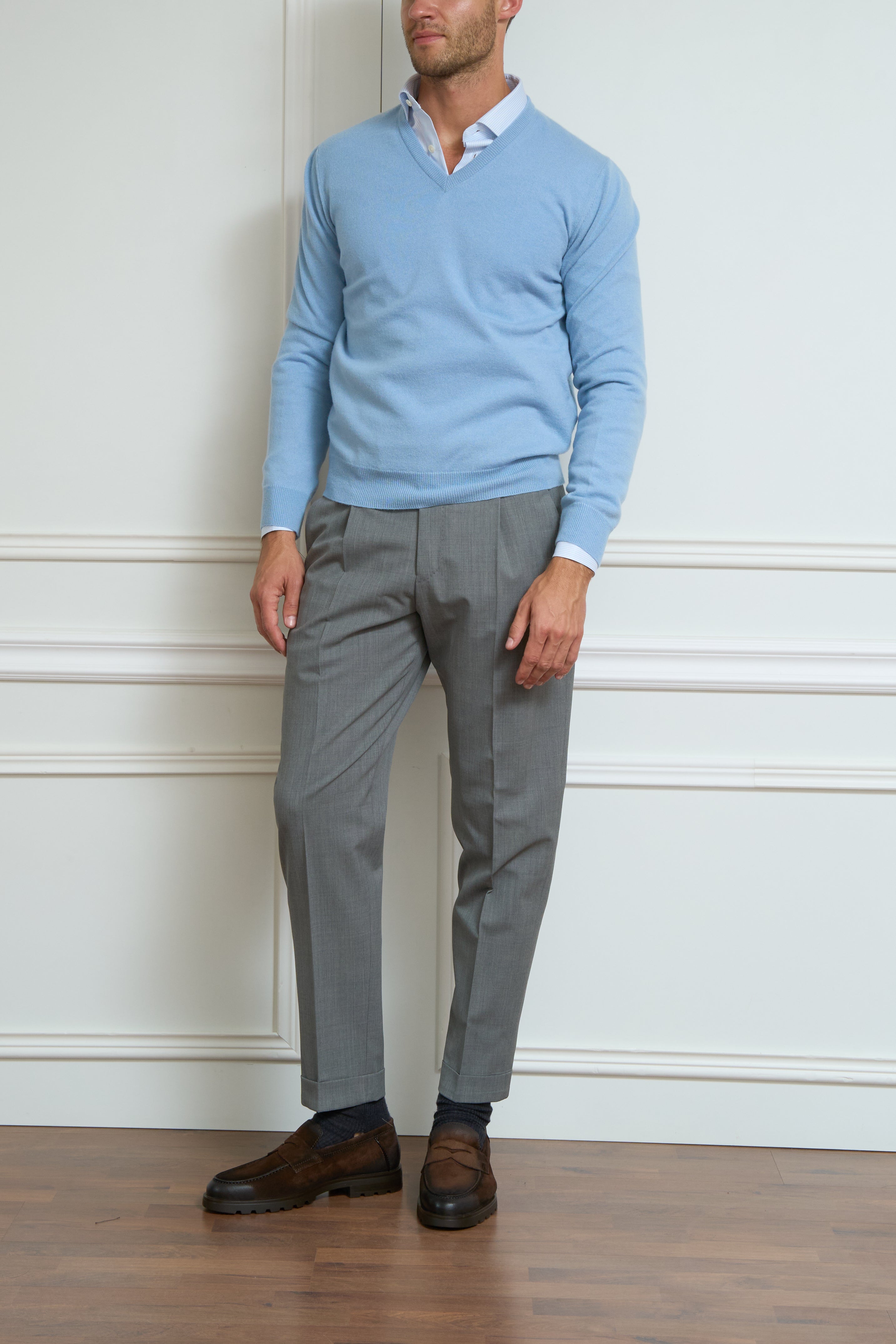 V-neck sweater in blue