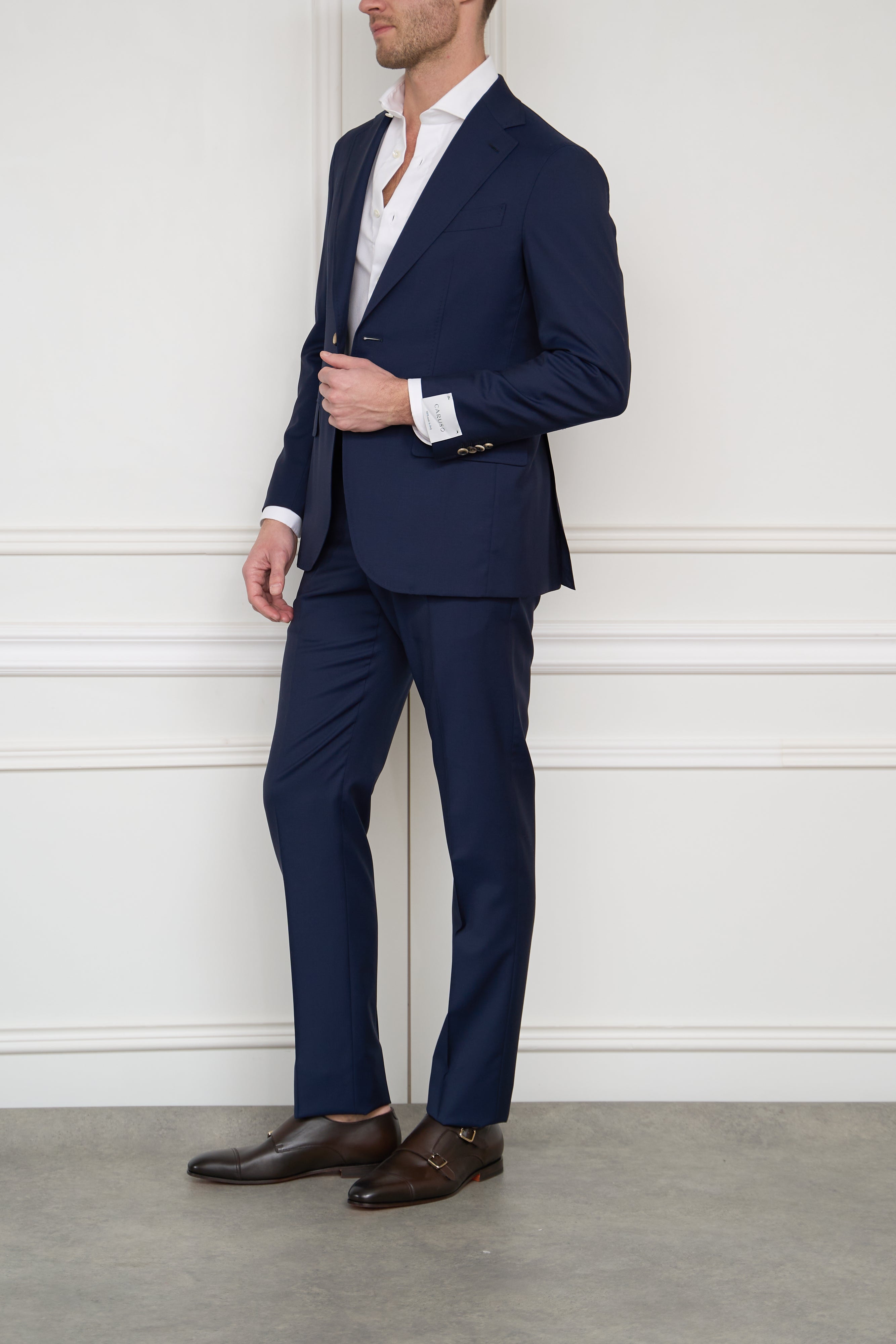 Suit in blue