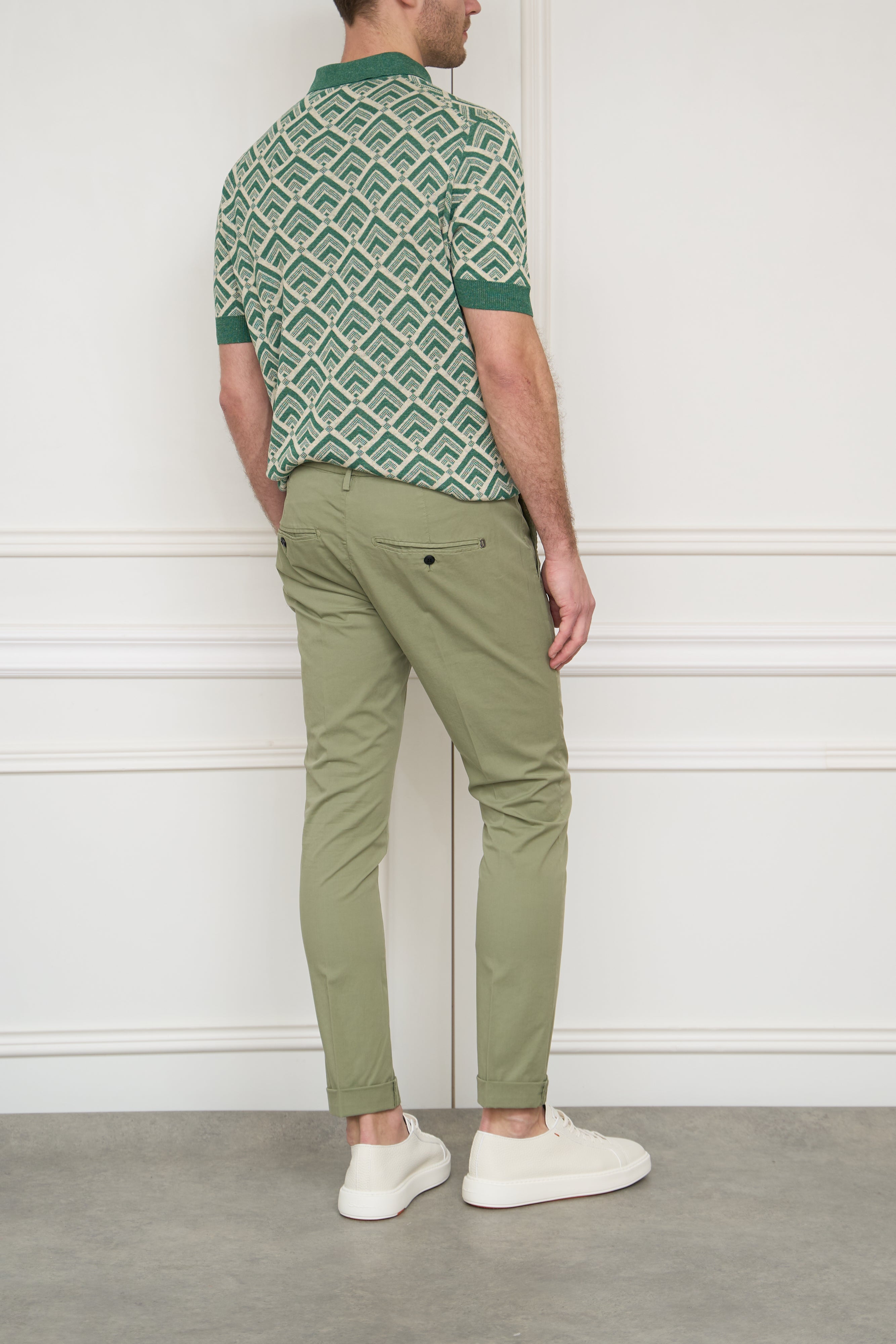 Chino in sage