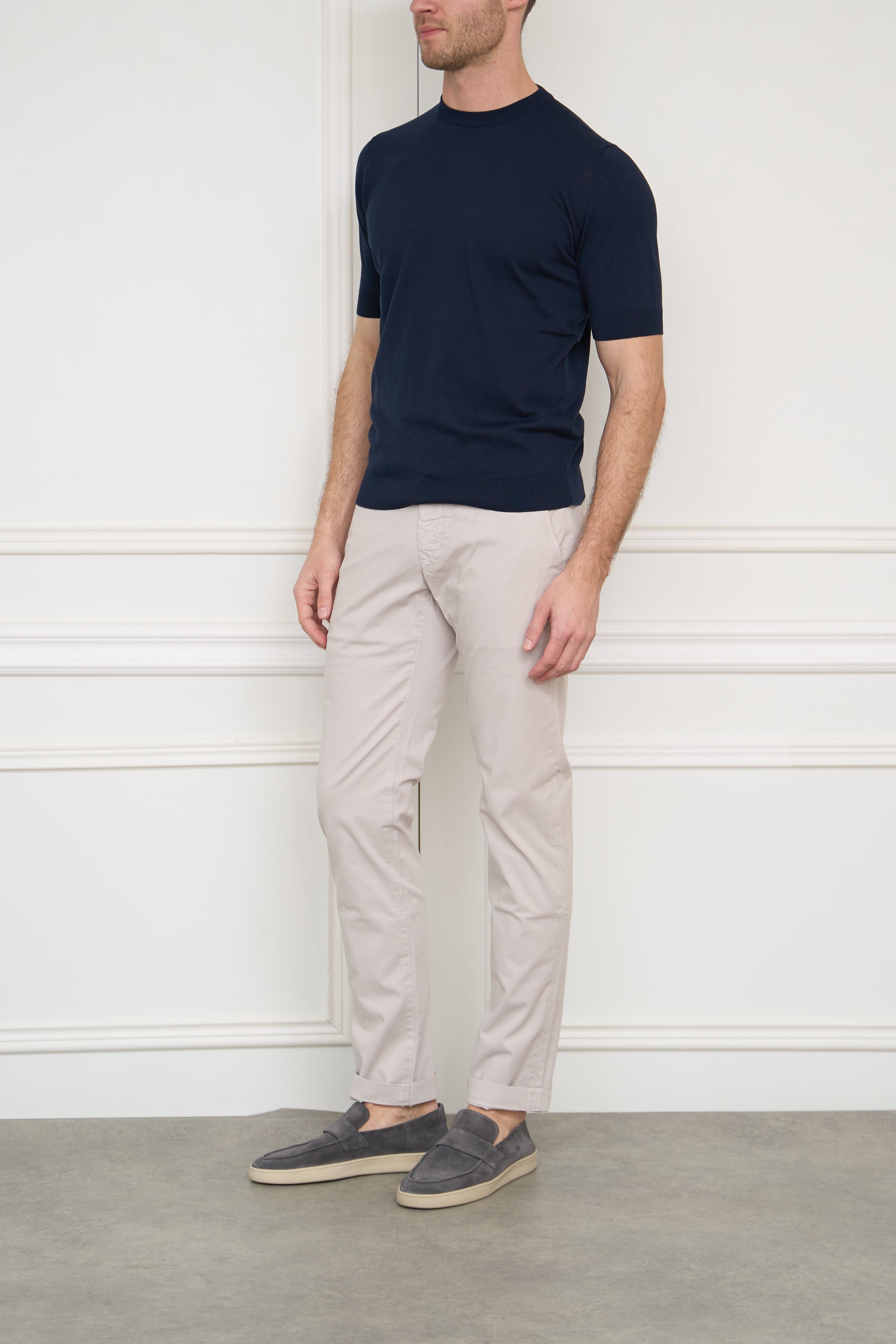 T-shirt in navy