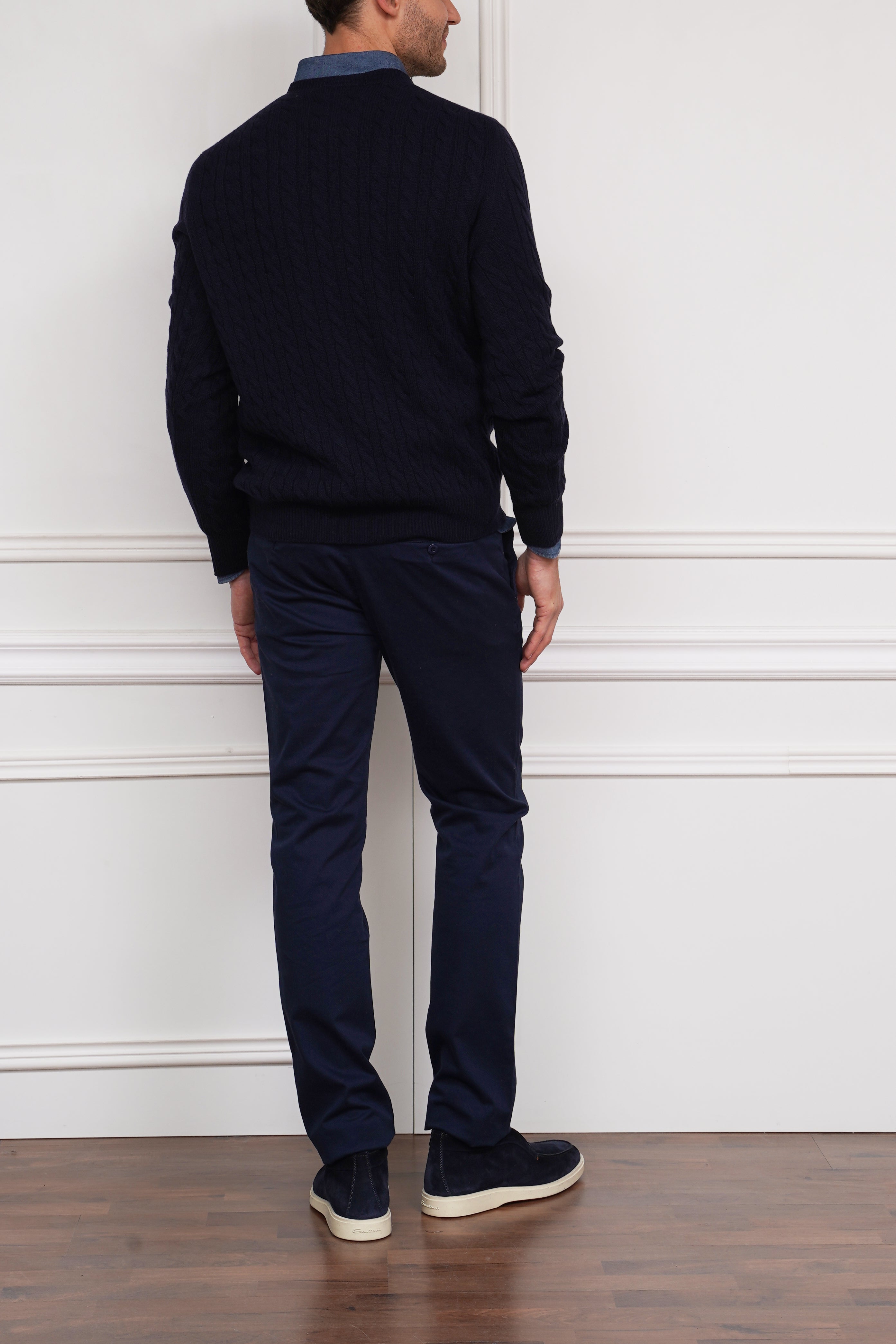 Zopfmusterpullover in marine