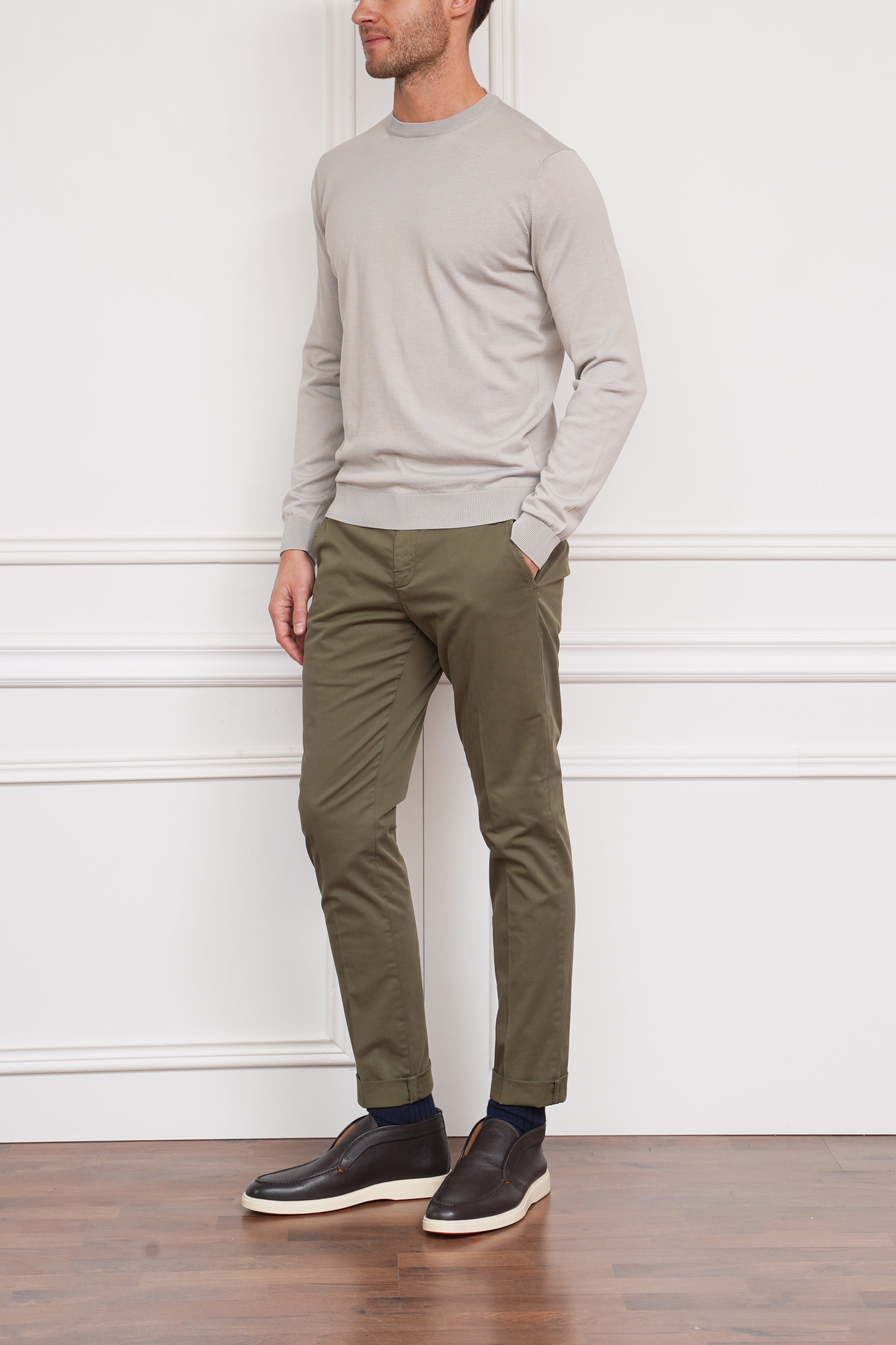 Pullover in hellgrau