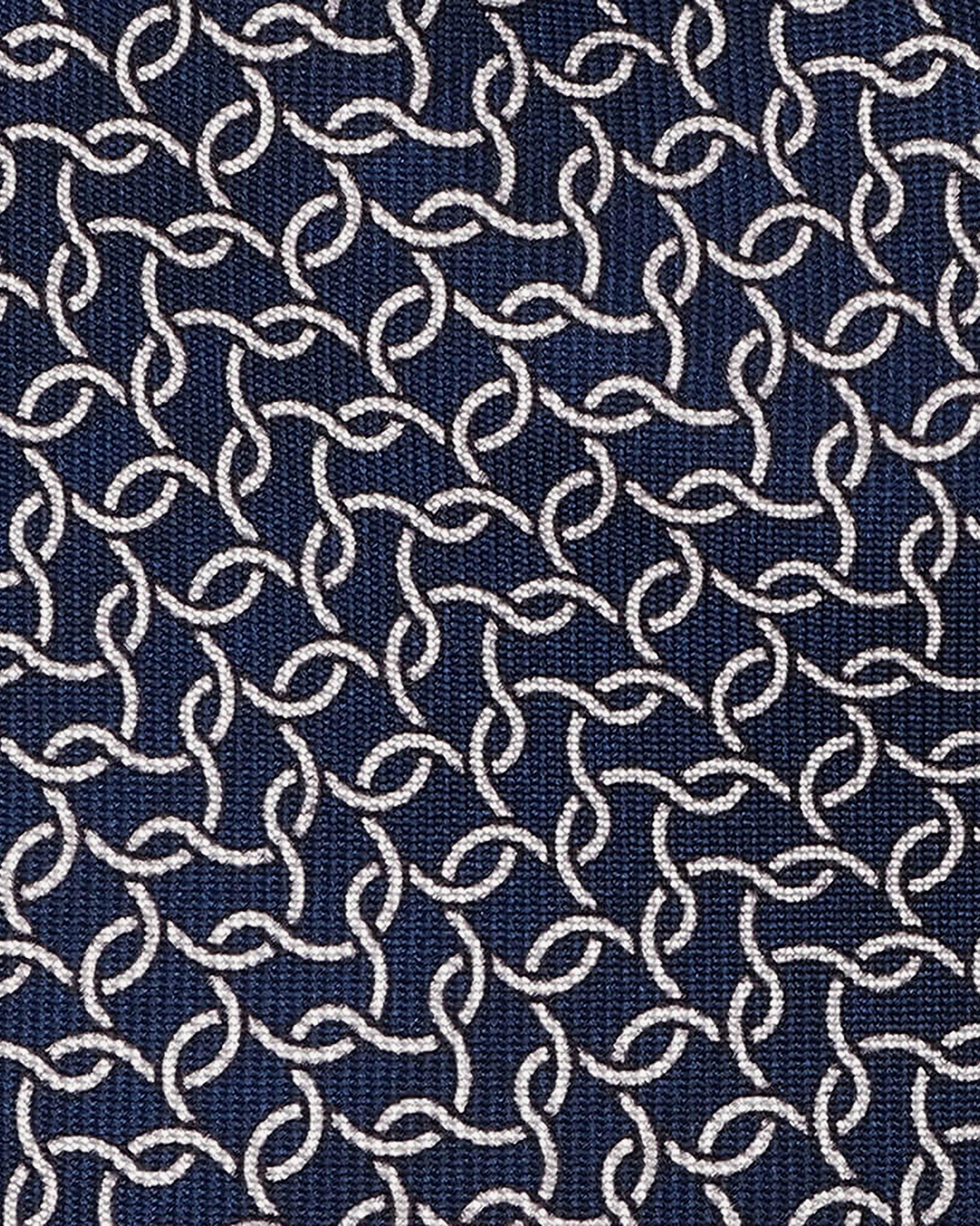tie in navy
