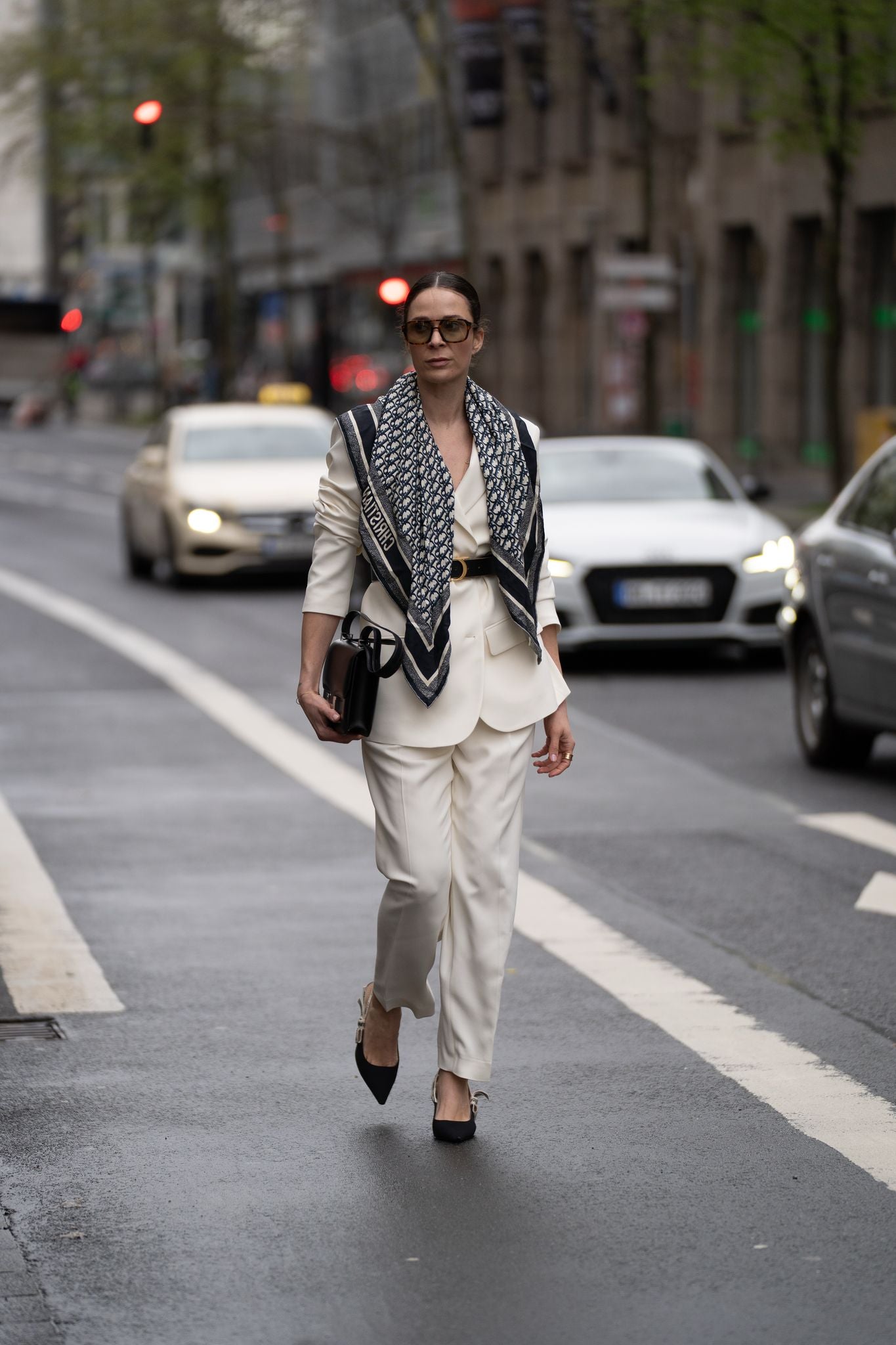Pants in beige