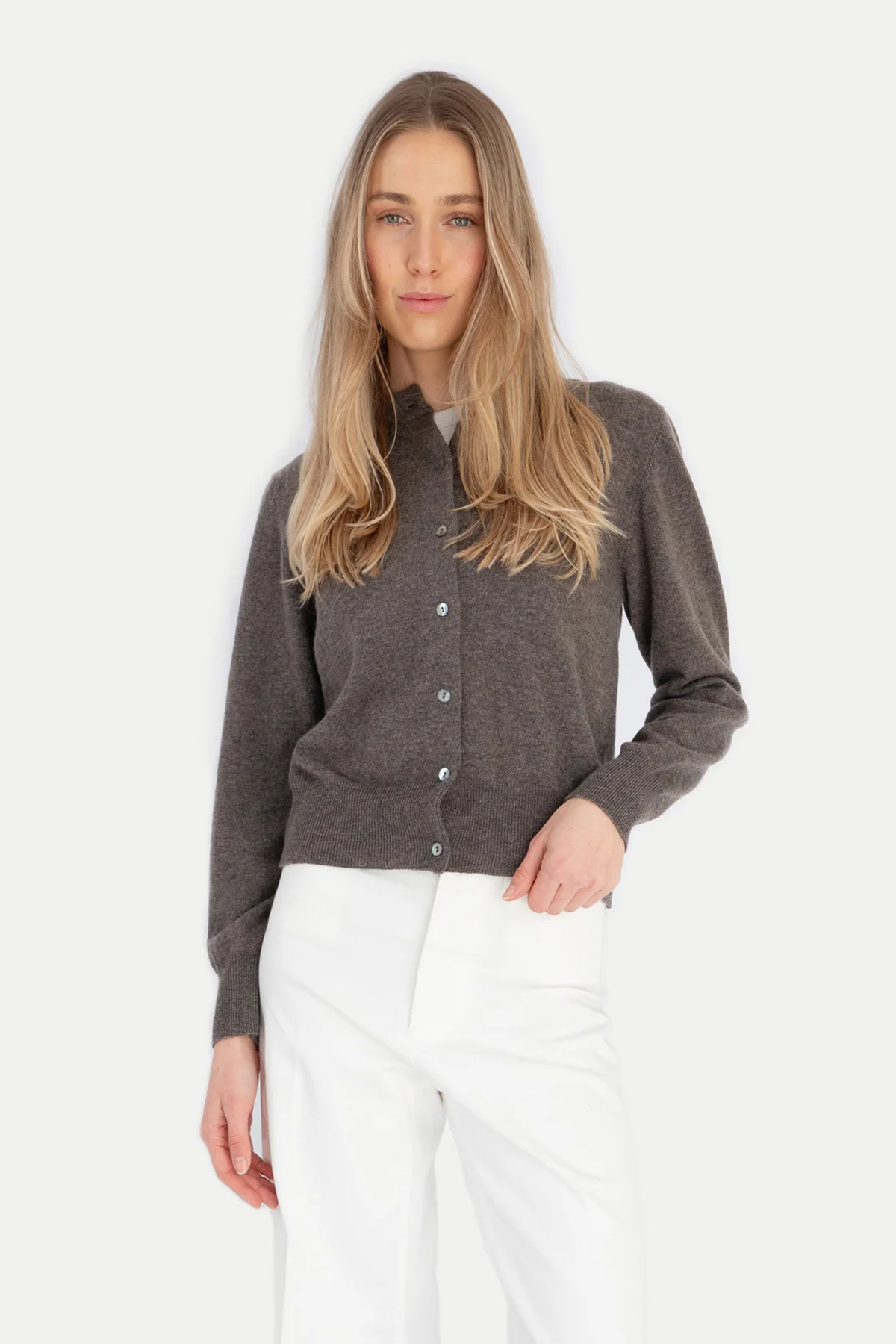 Strickjacke taupe Anna V Berg - C.Wirschke Düsseldorf