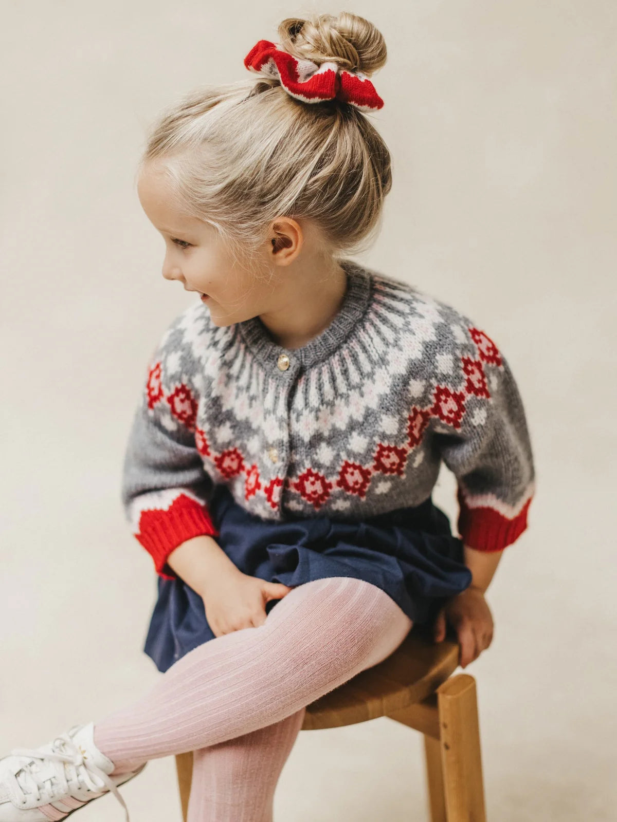 Kinderpullover Lola Fair Isle Cardigan in salt grey