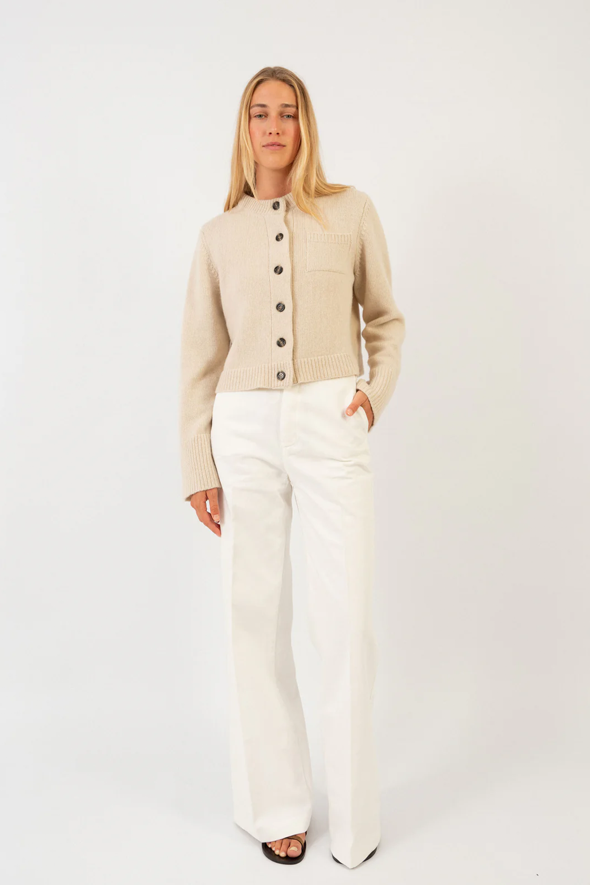 Strickjacke Lilly beige Anna V Berg - C.Wirschke Düsseldorf