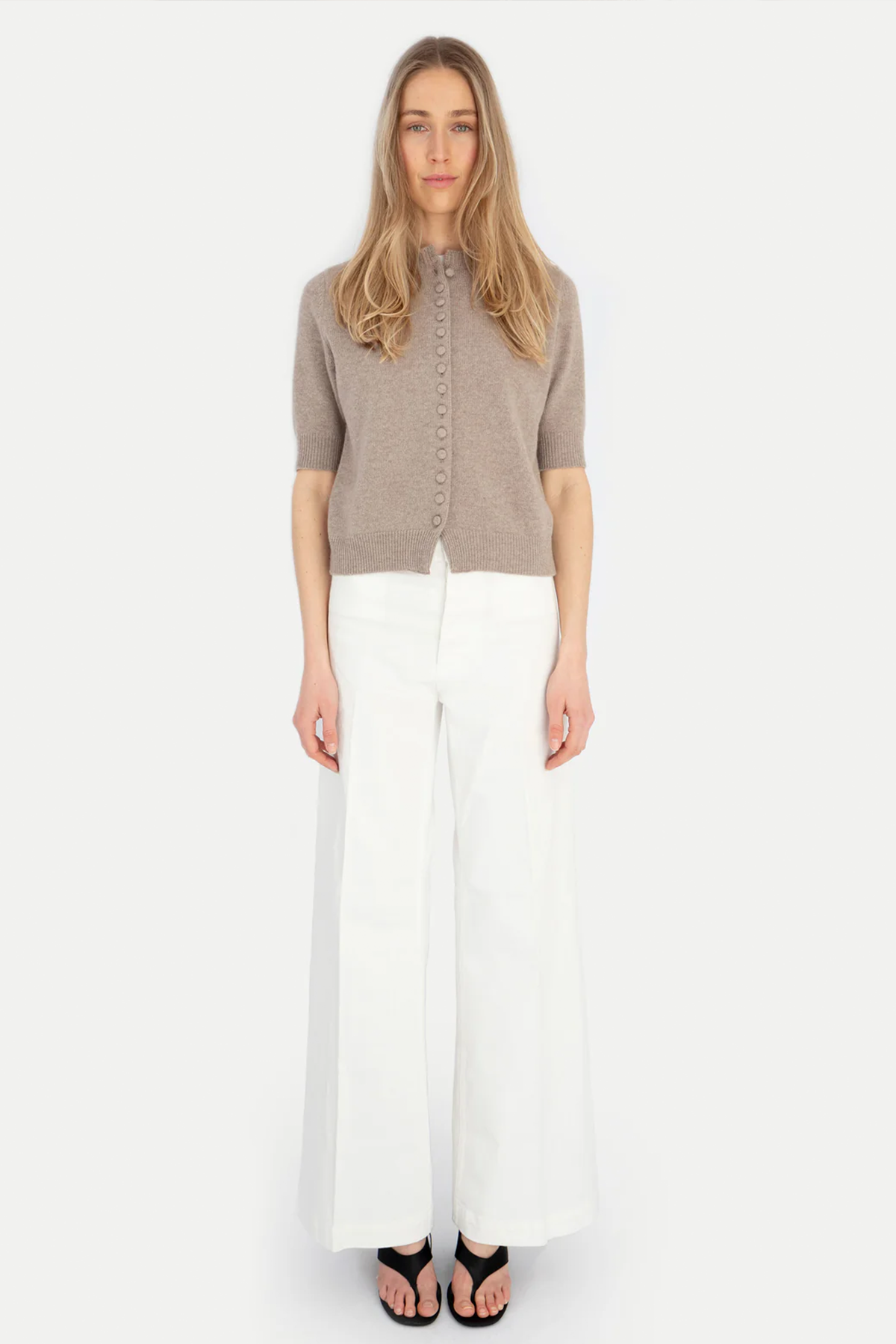 Strickjacke beige Anna V Berg - C.Wirschke Düsseldorf