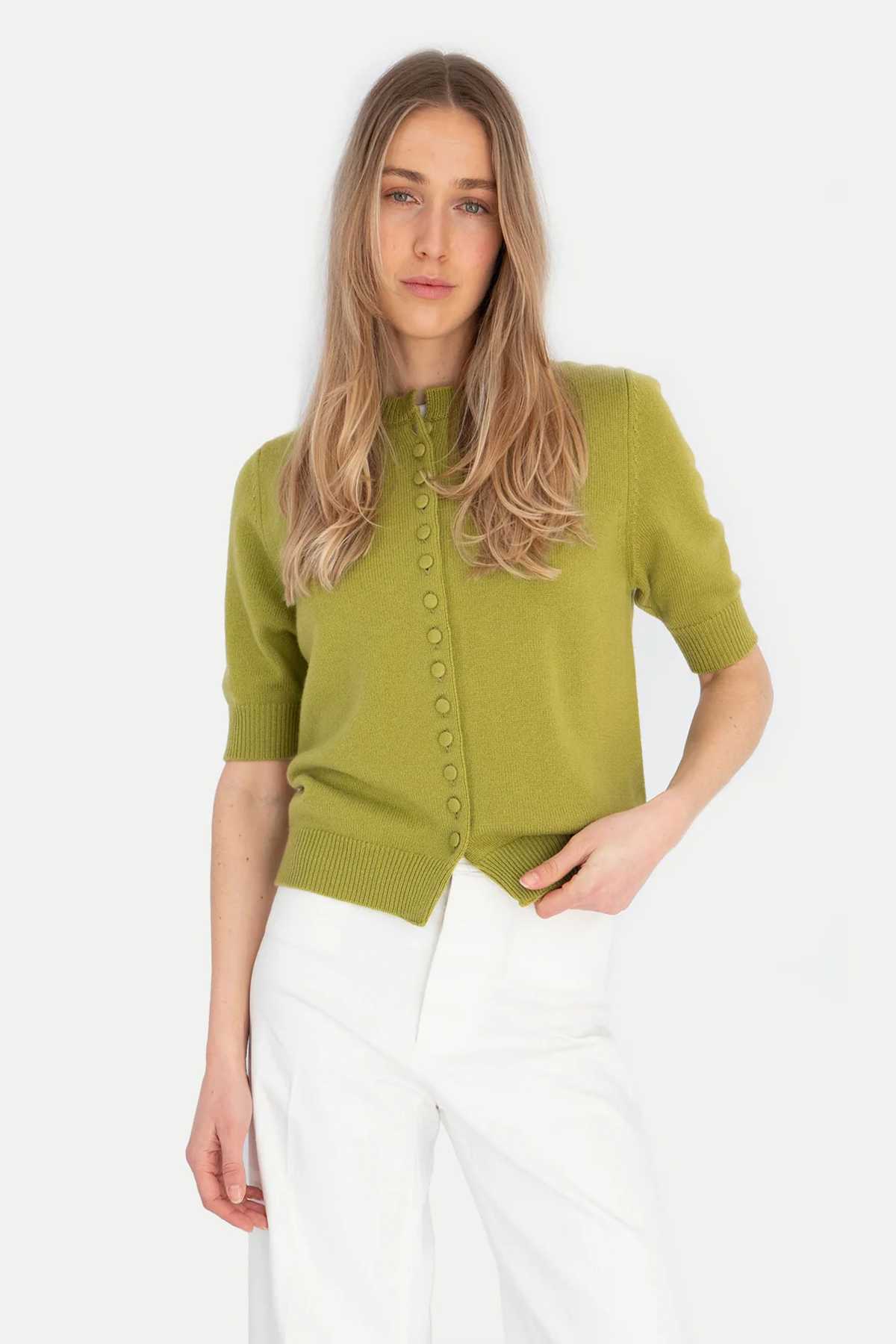 Strickjacke grün Anna V Berg - C.Wirschke Düsseldorf