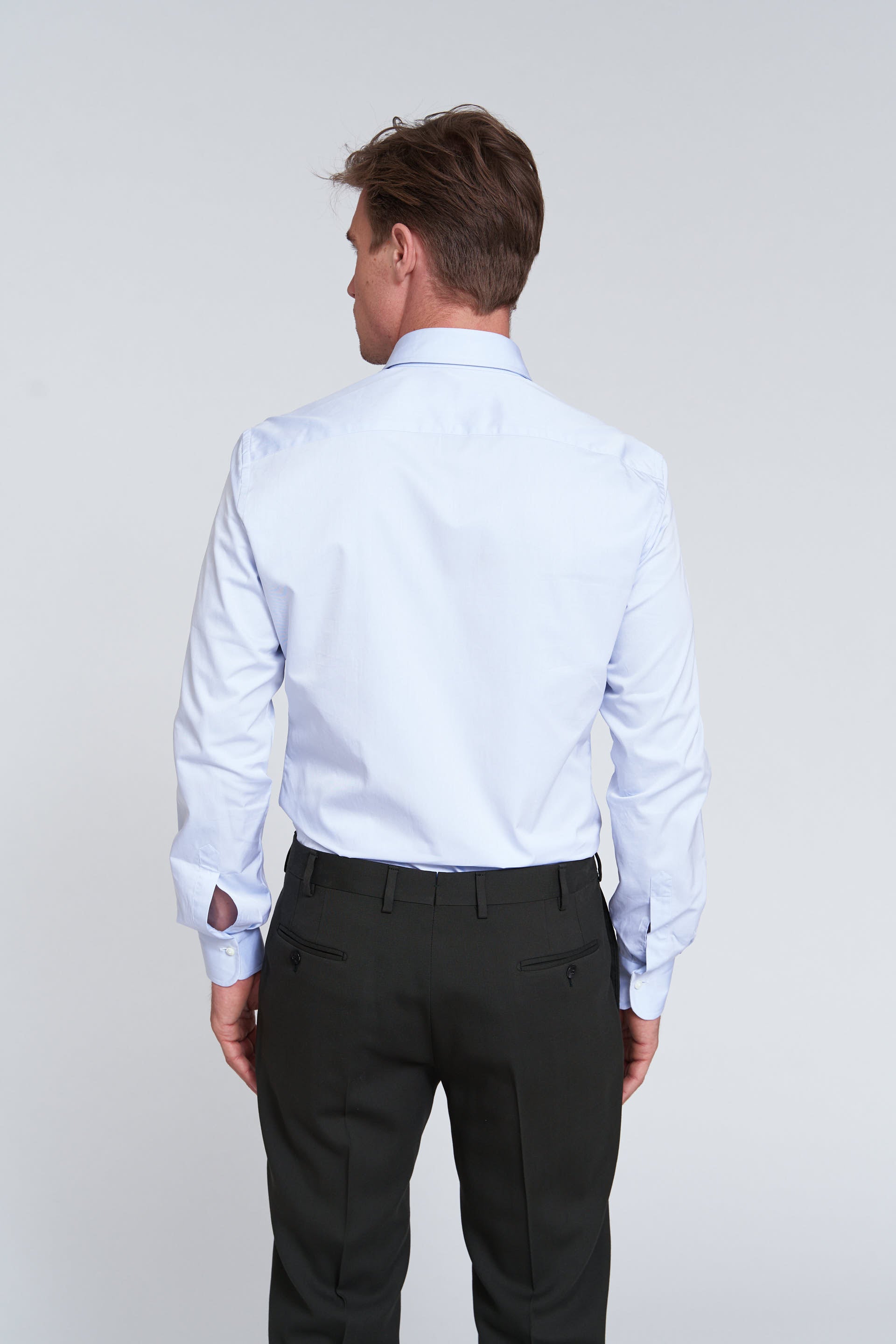 Twill shirt in light blue with shark collar