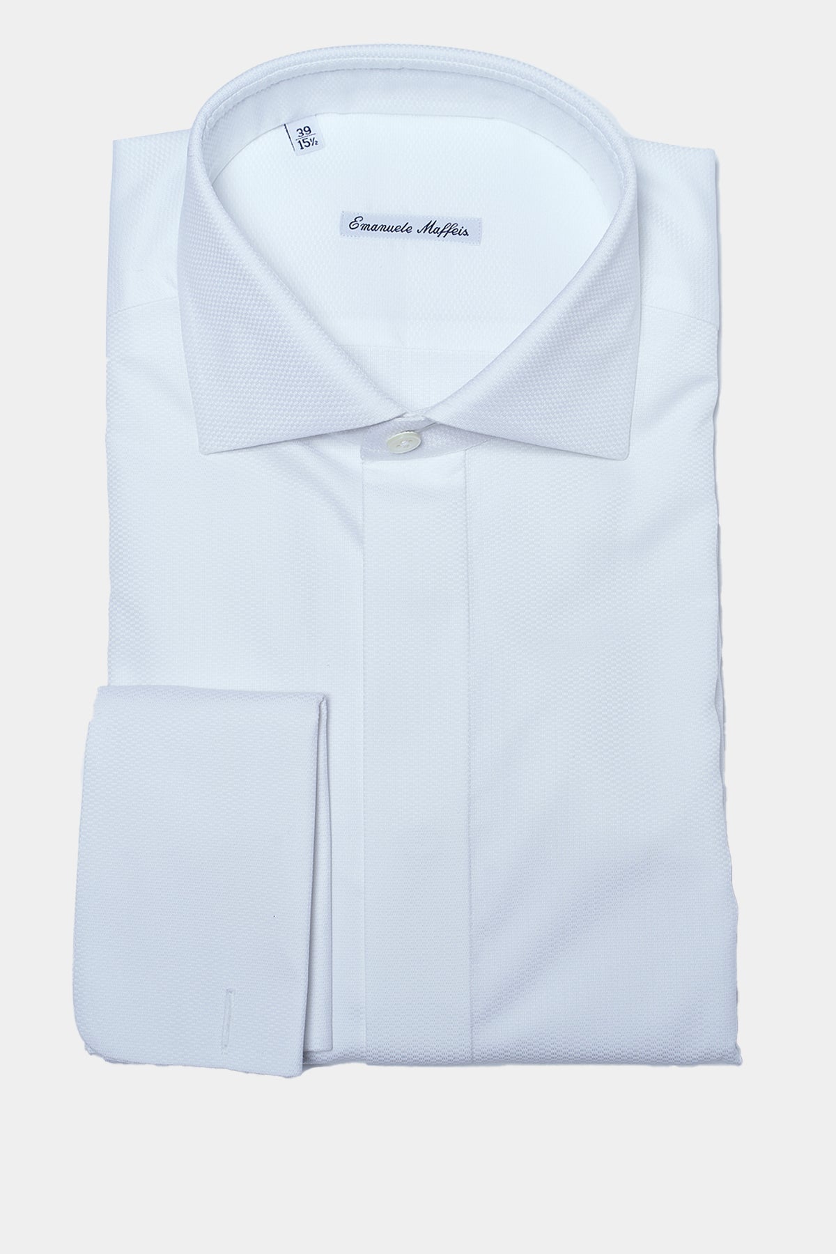 Tuxedo shirt in white with concealed button placket and shark collar