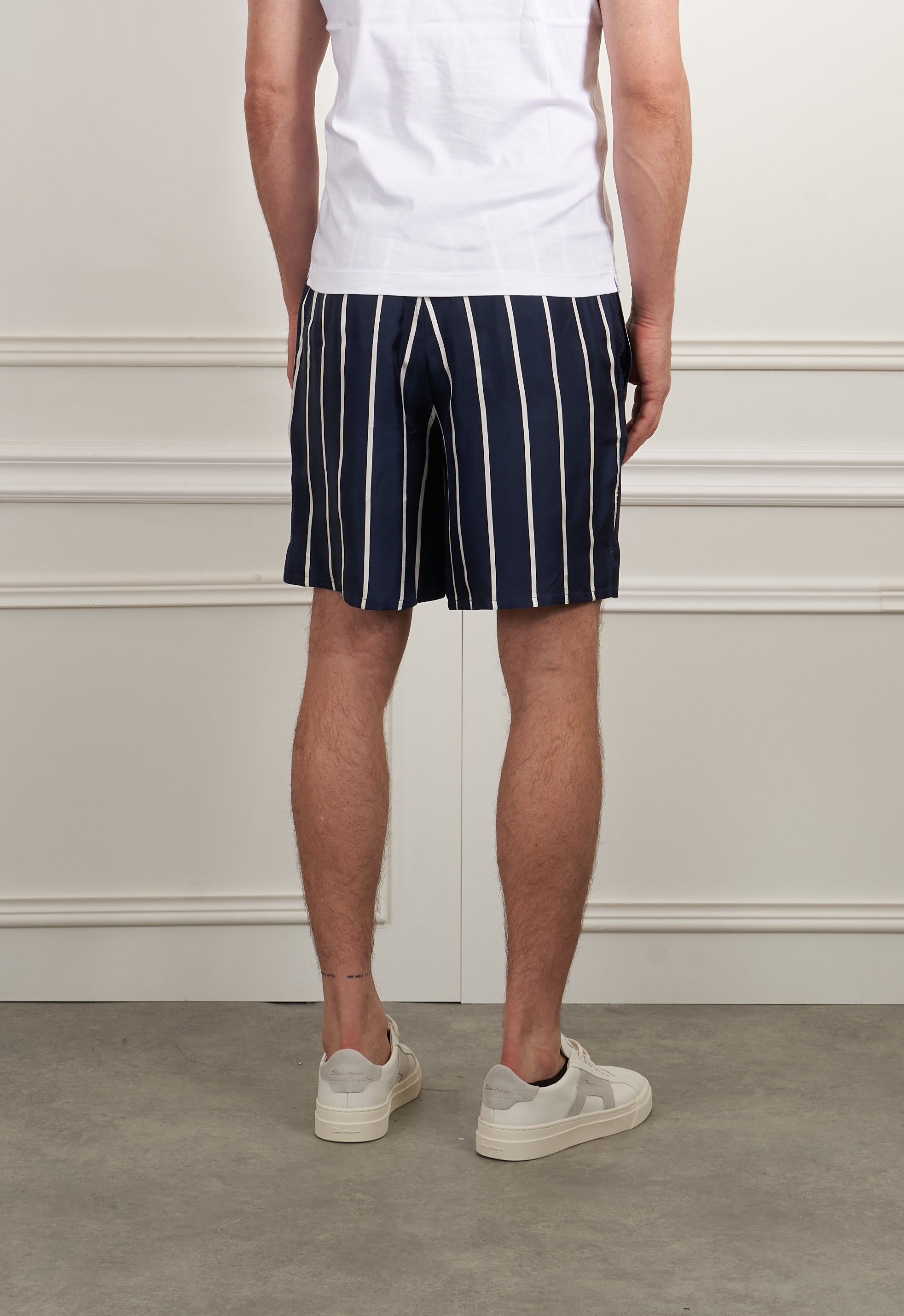 Shorts in marine-weiß gestreift