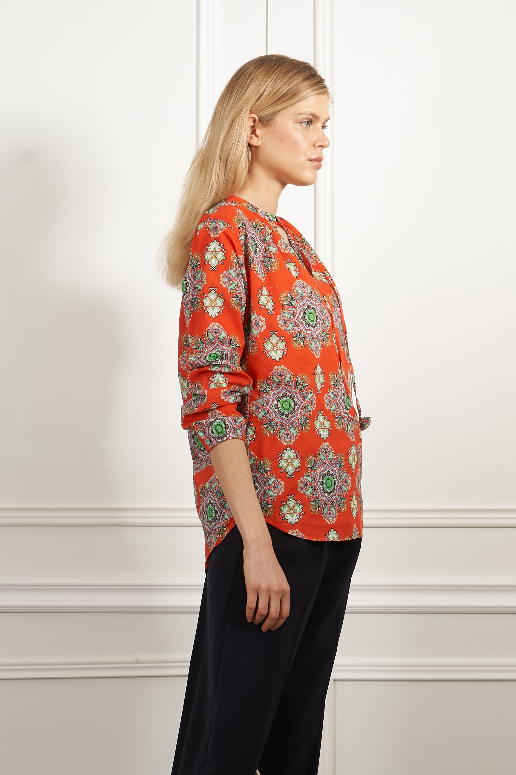 Blouse with print in orange