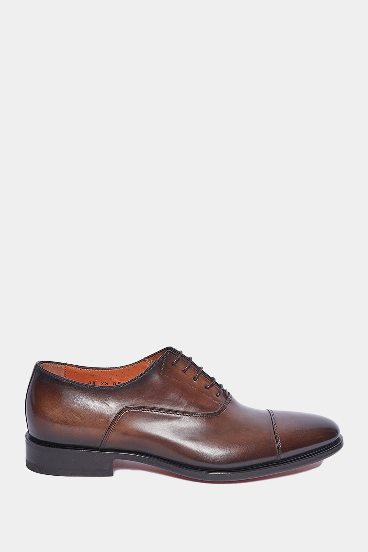 Lace-up shoe in brown