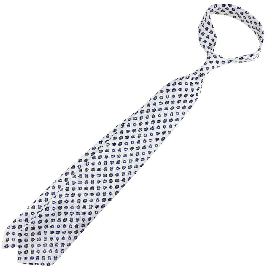 Tie in brown