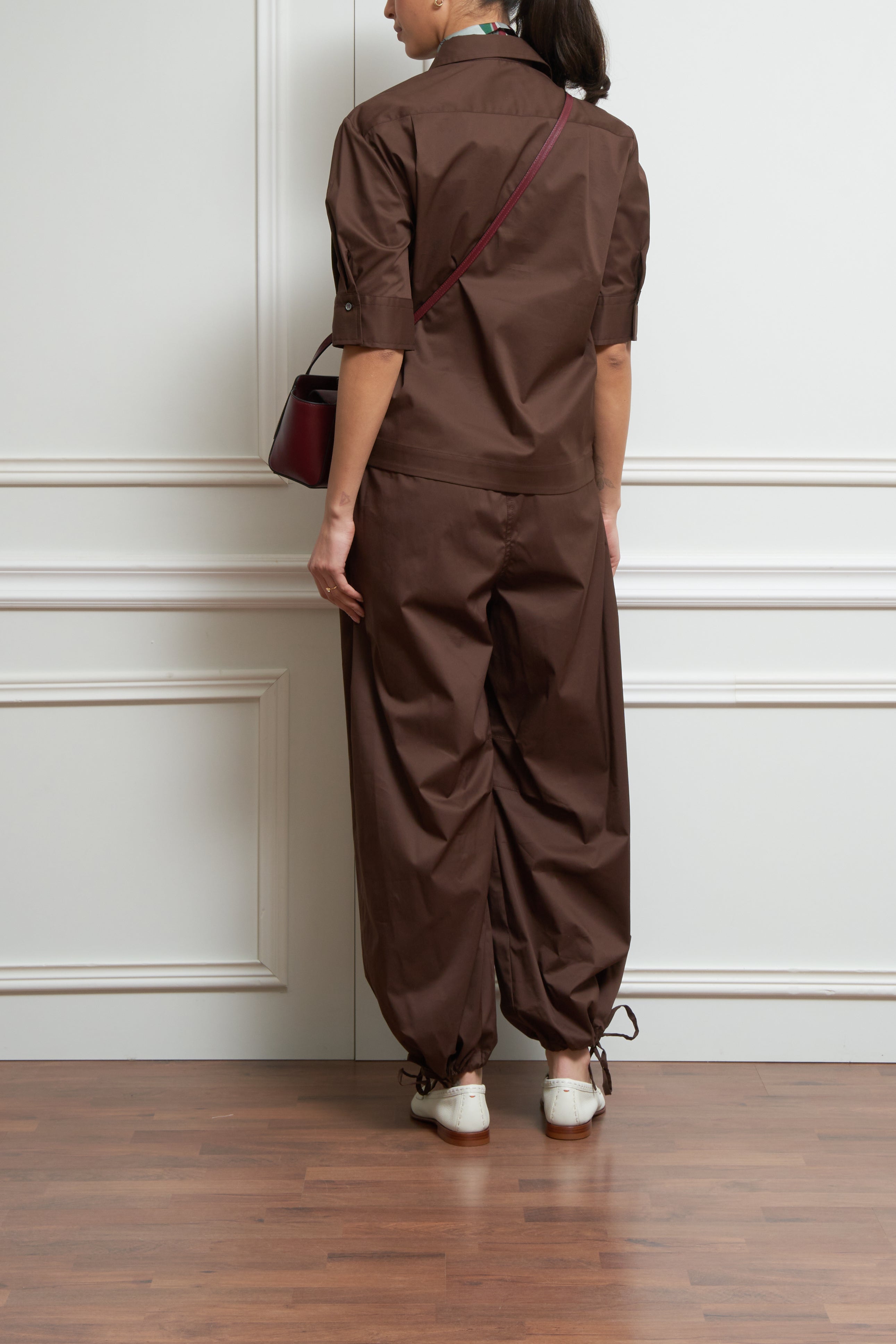 Kurzarm-Hemdbluse in braun