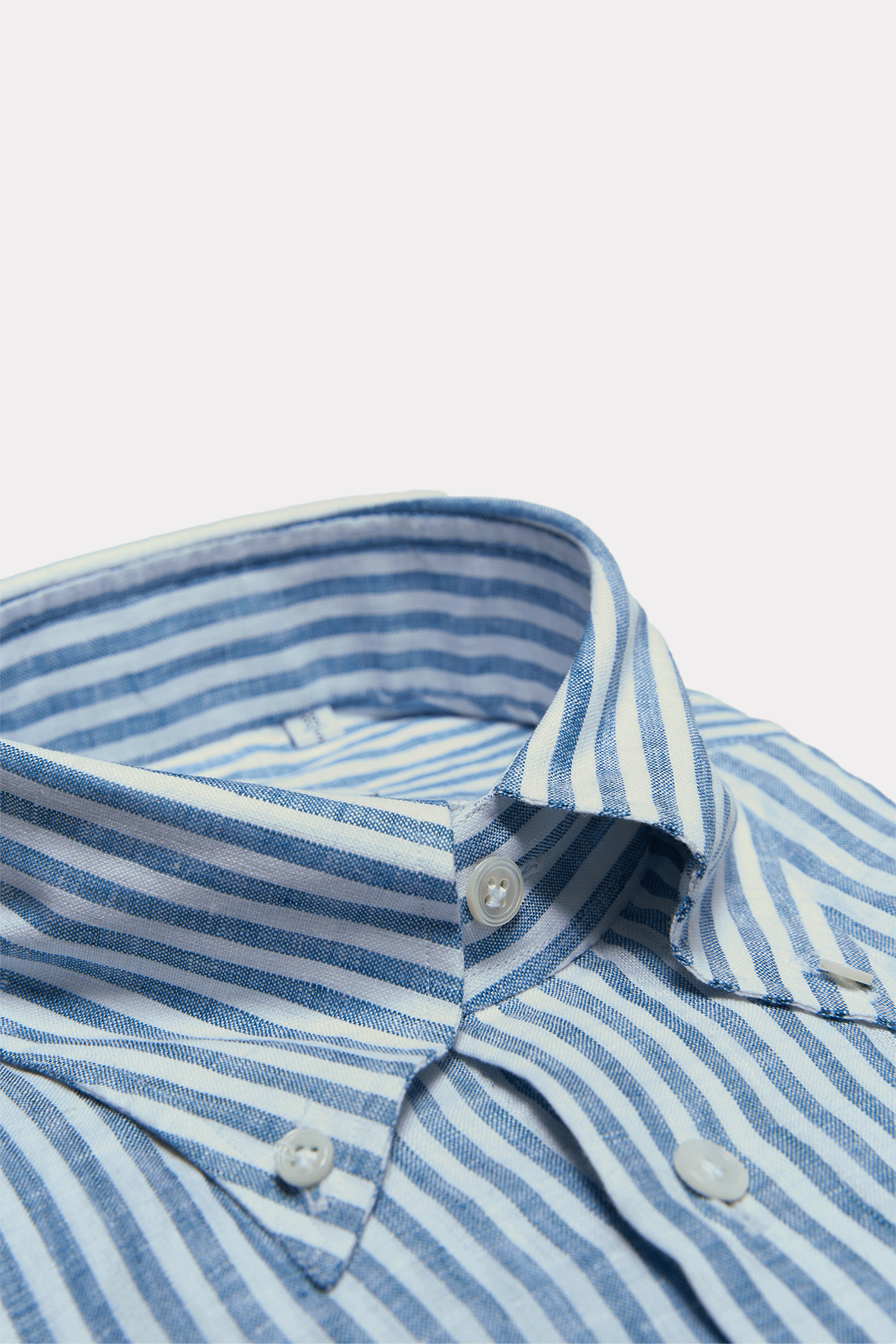 Leinenhemd in Blau-weiss gestreift