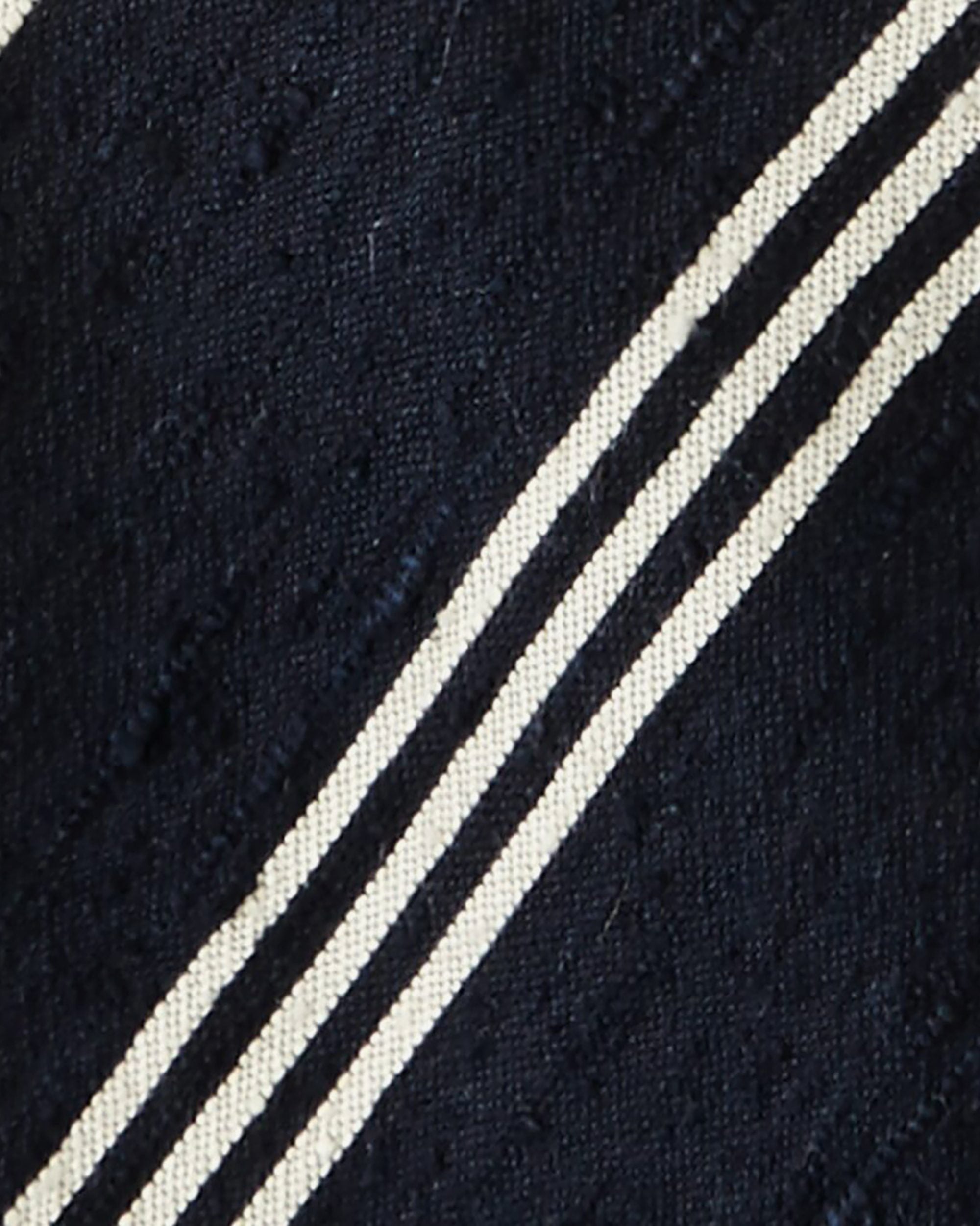 Tie in navy