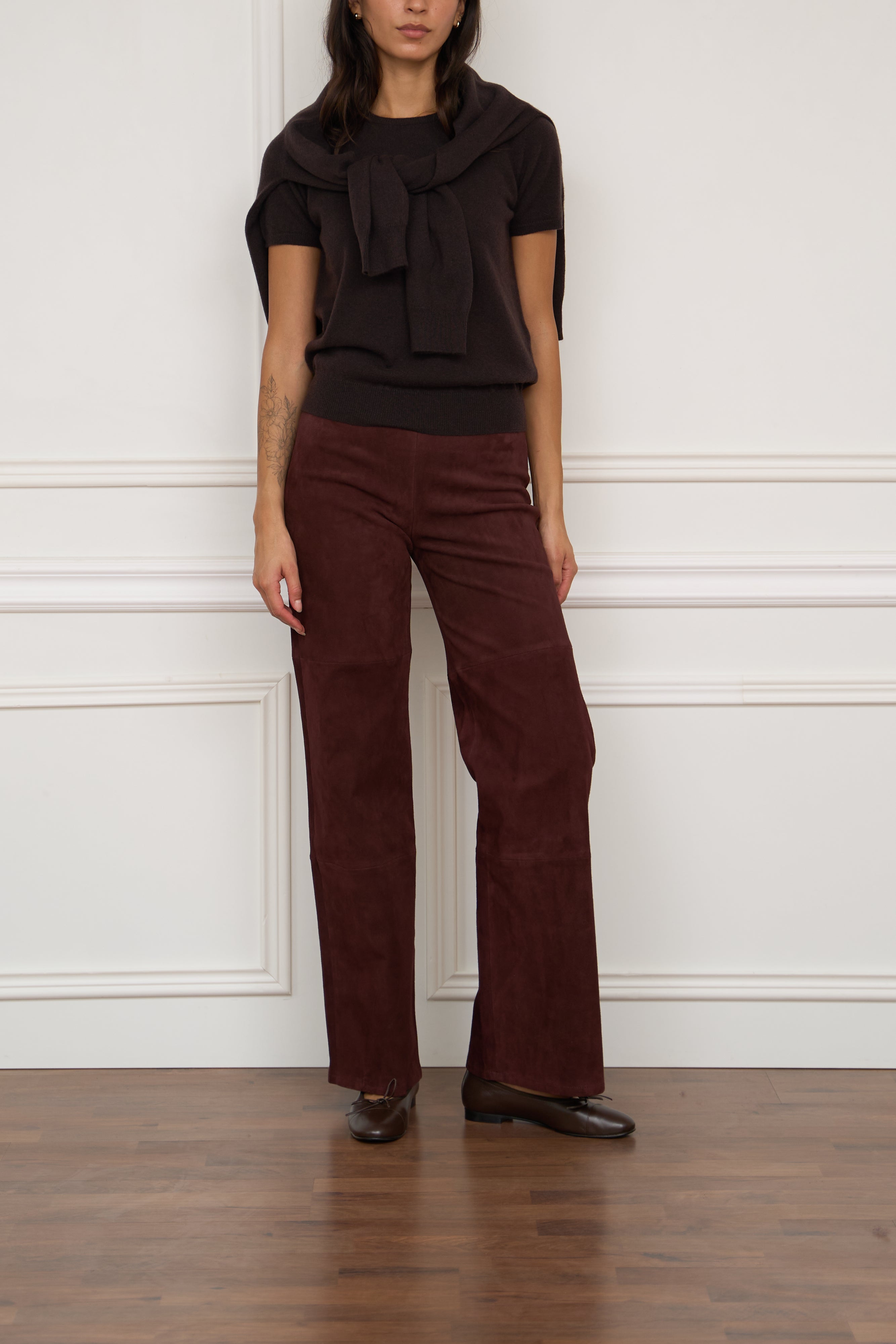Lederhose in bordeaux