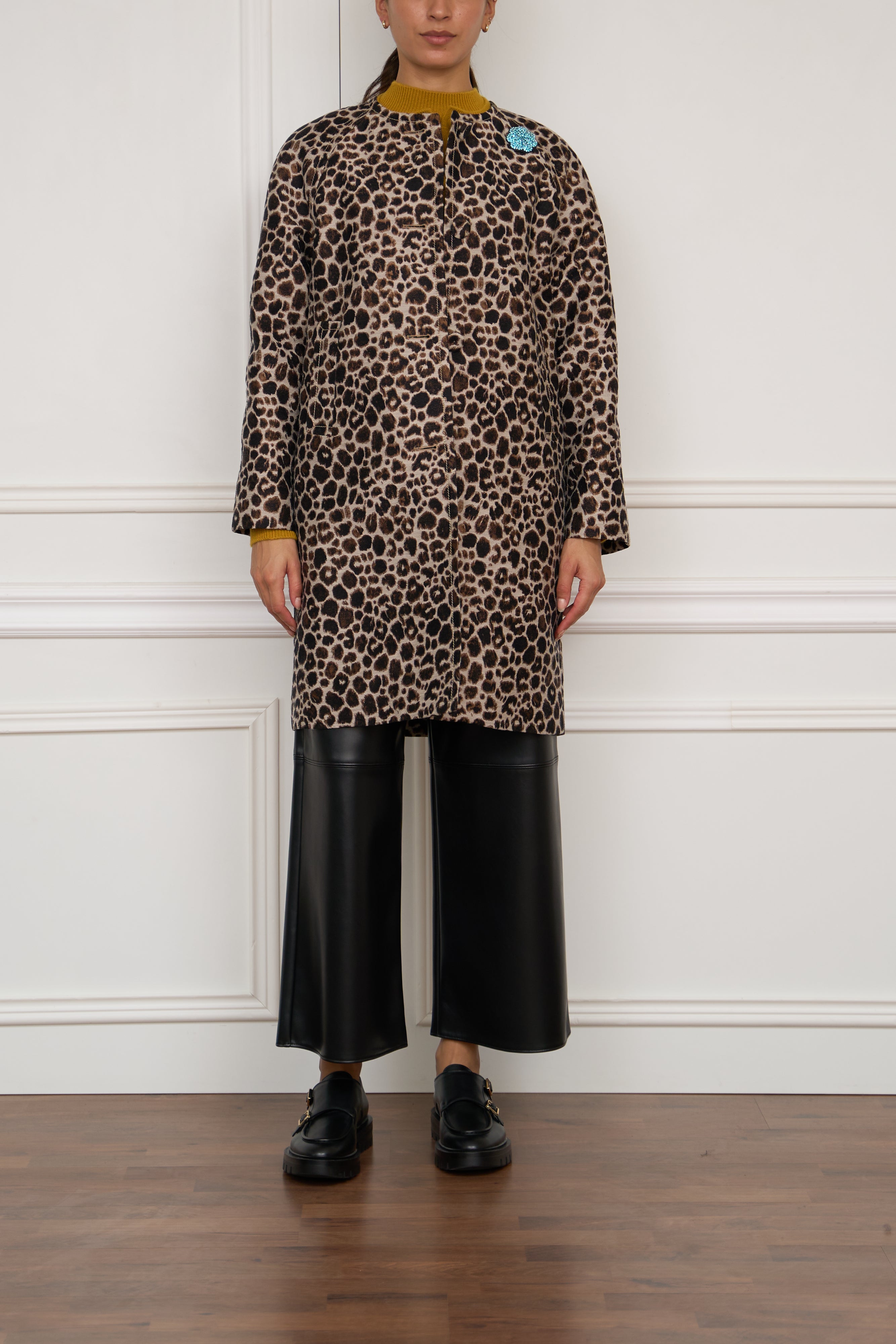 Mantel mit Leopardenmuster