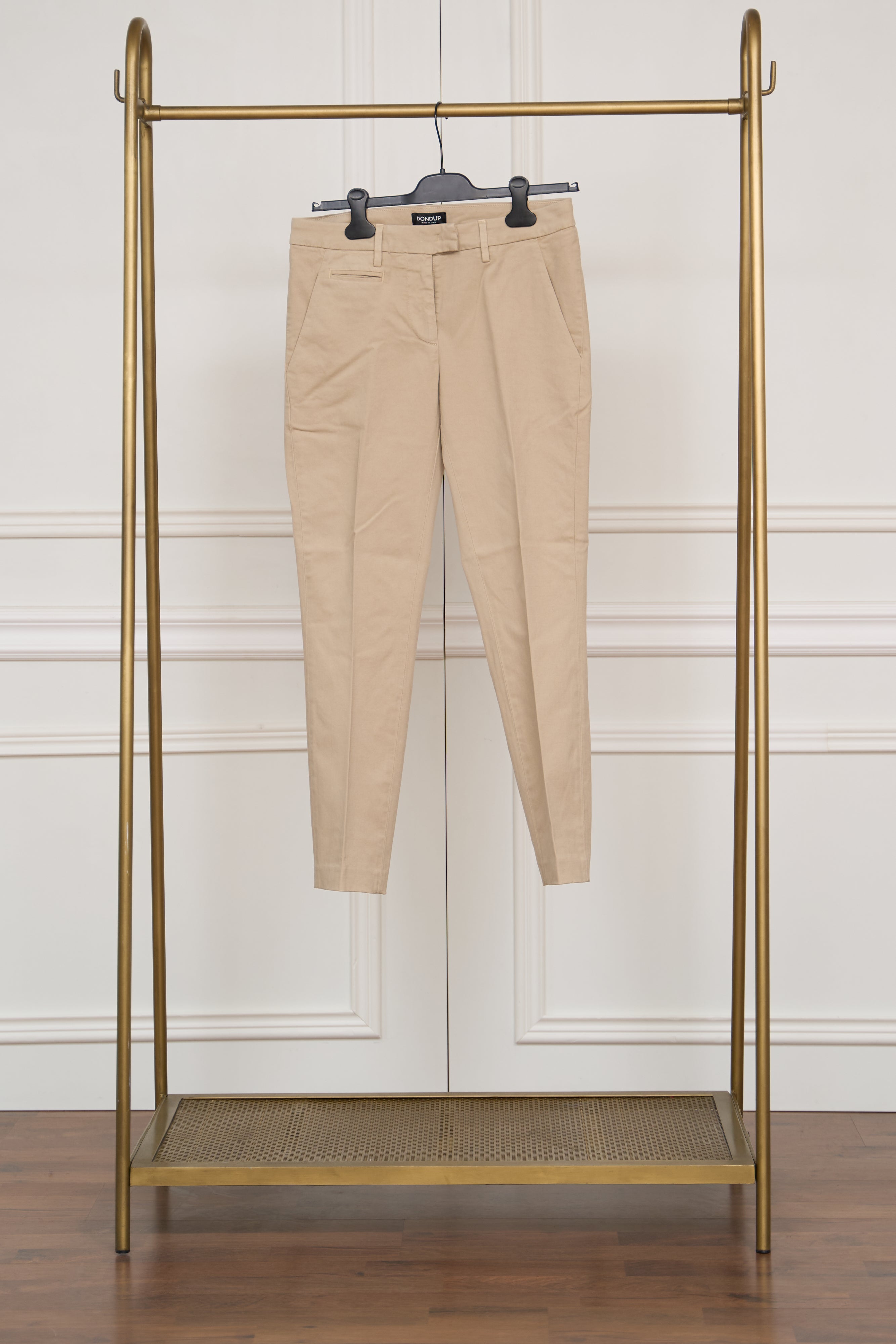 Hose in beige