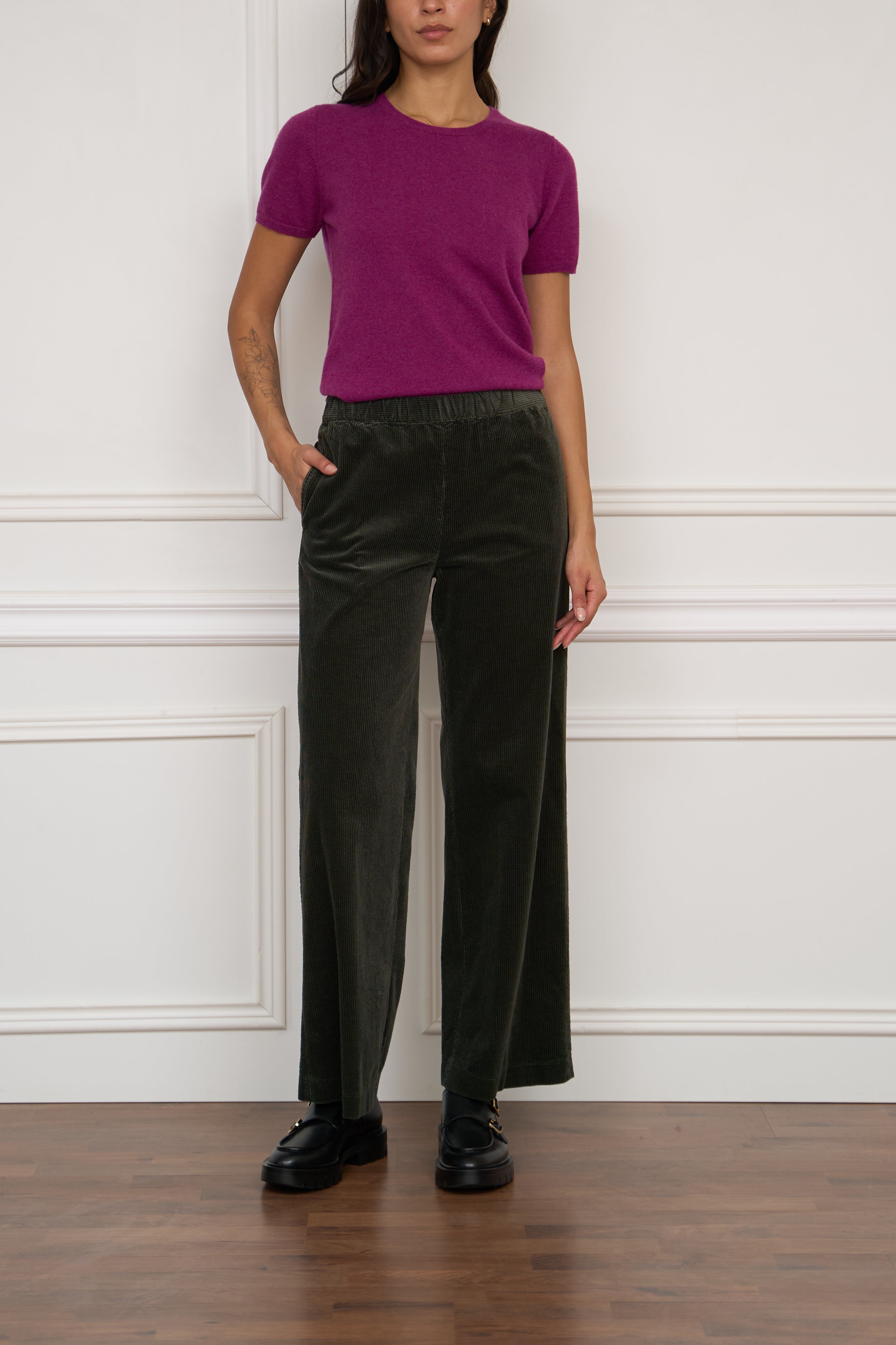 Cordhose in grün