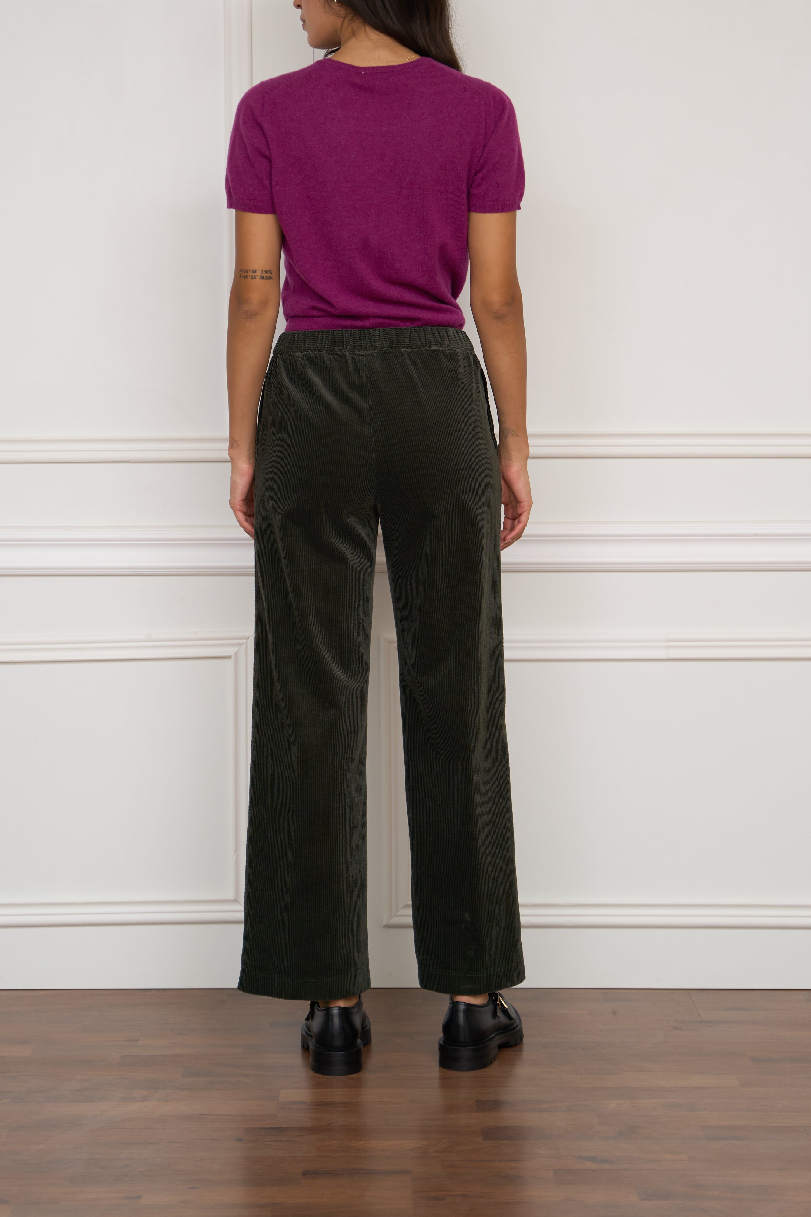 Cordhose in grün