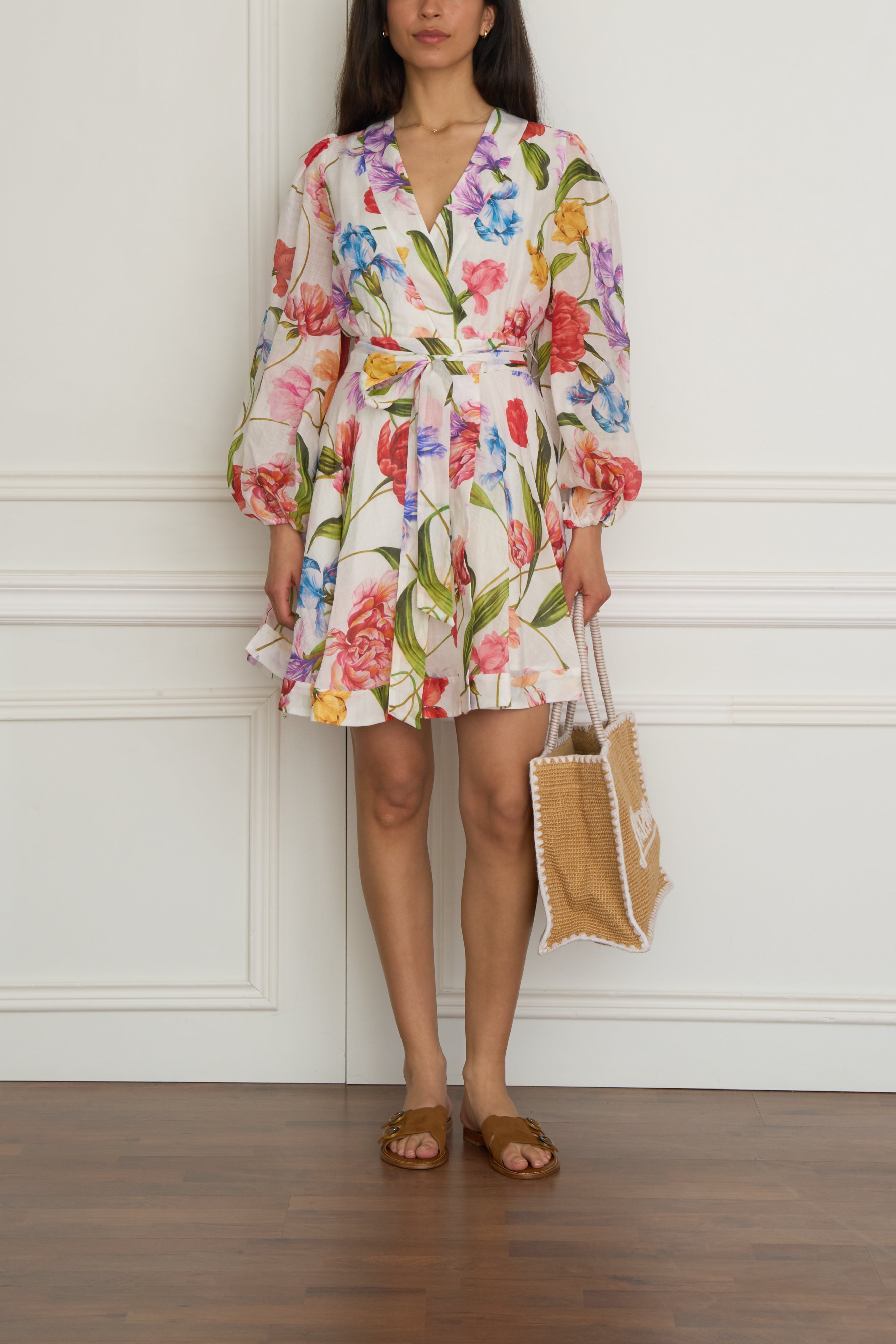 Gemustertes Wickelkleid in weiß