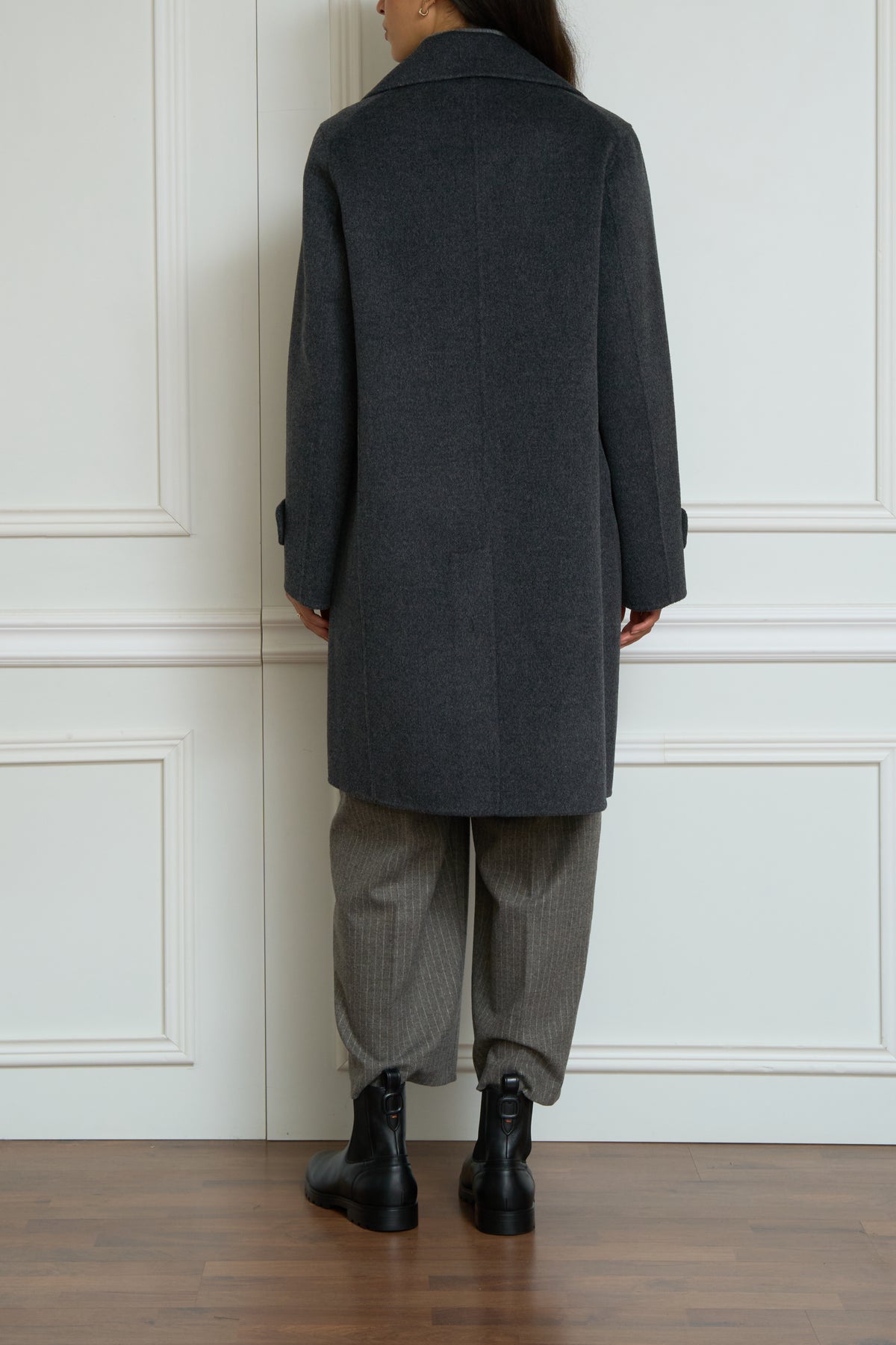 Coat in grey