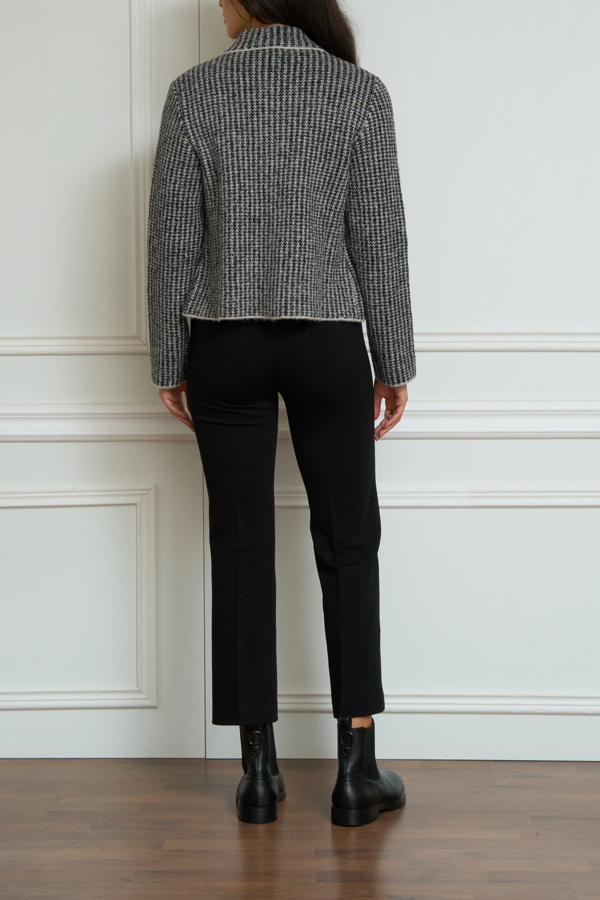 Gemusterte Strickjacke in schwarz/weiß