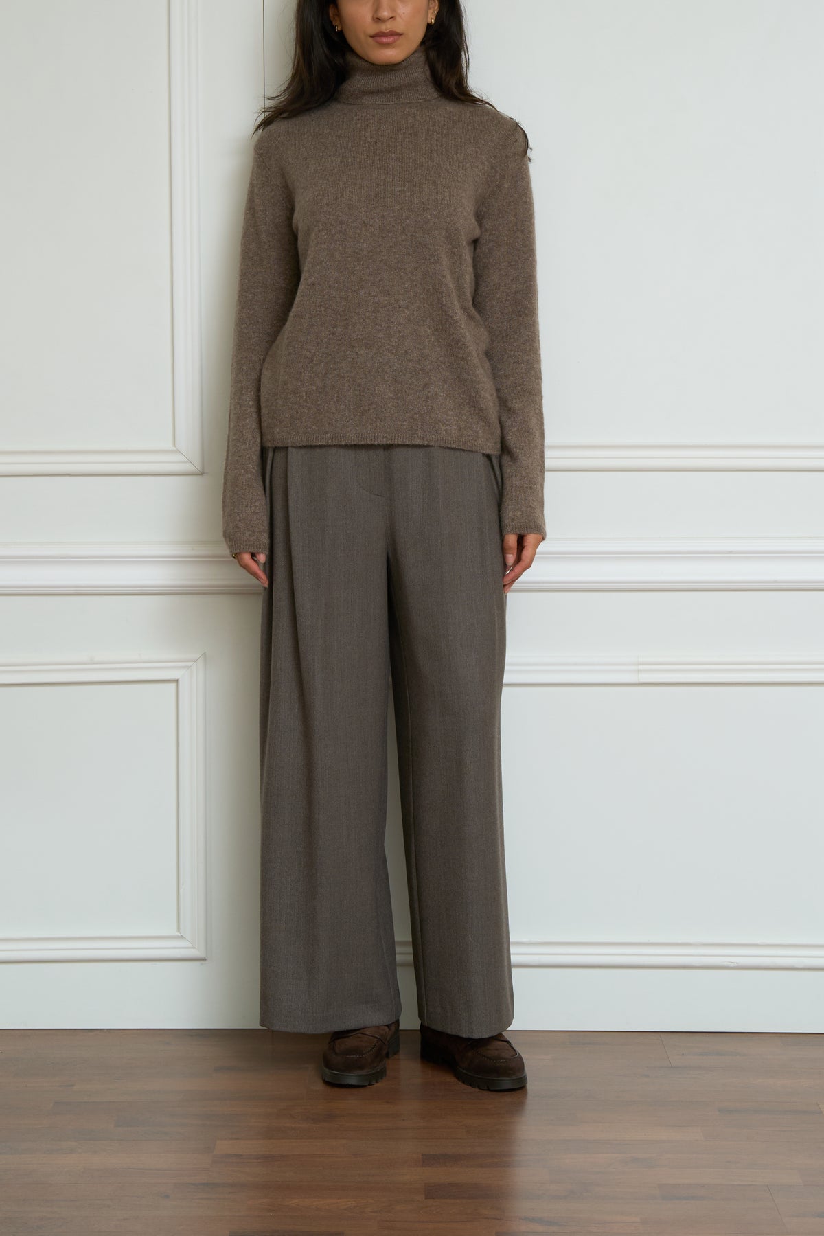 Brown cashmere and silk-blend turtleneck sweater