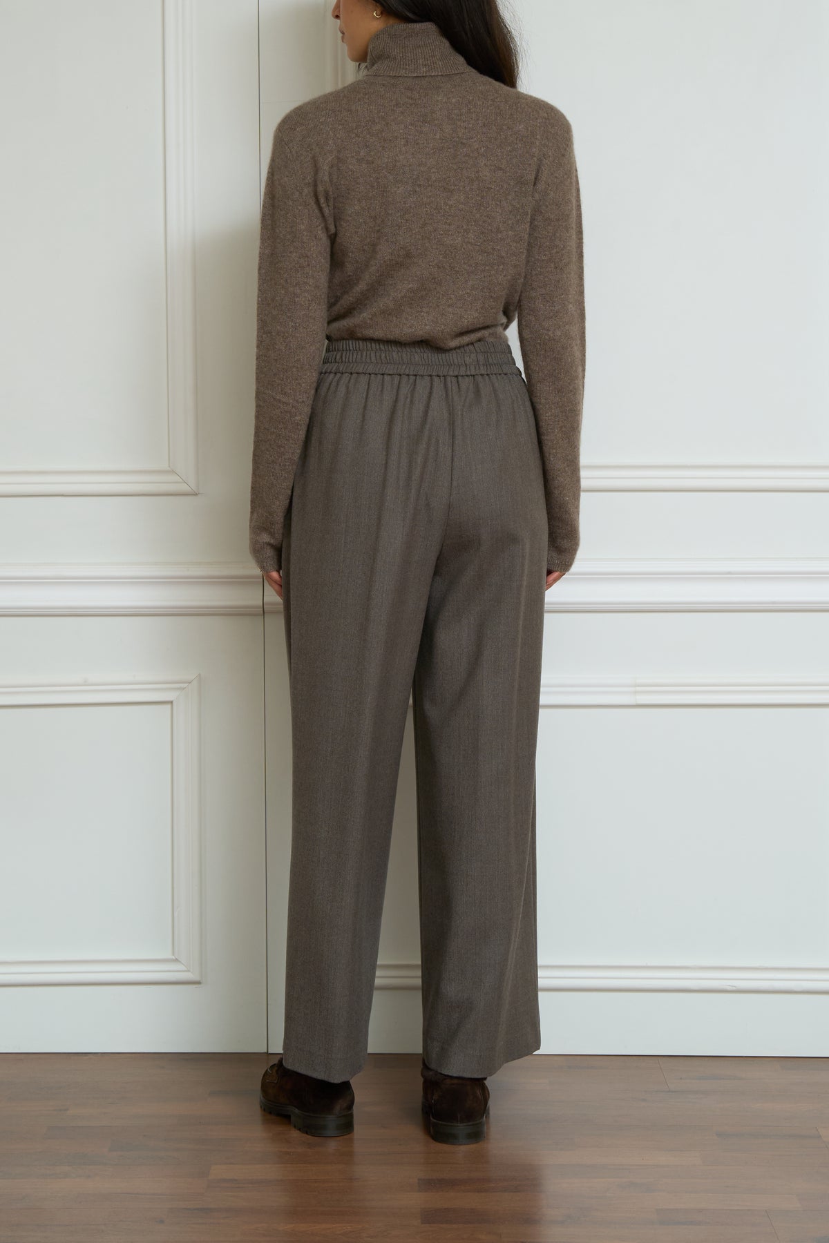 Wool trousers in taupe
