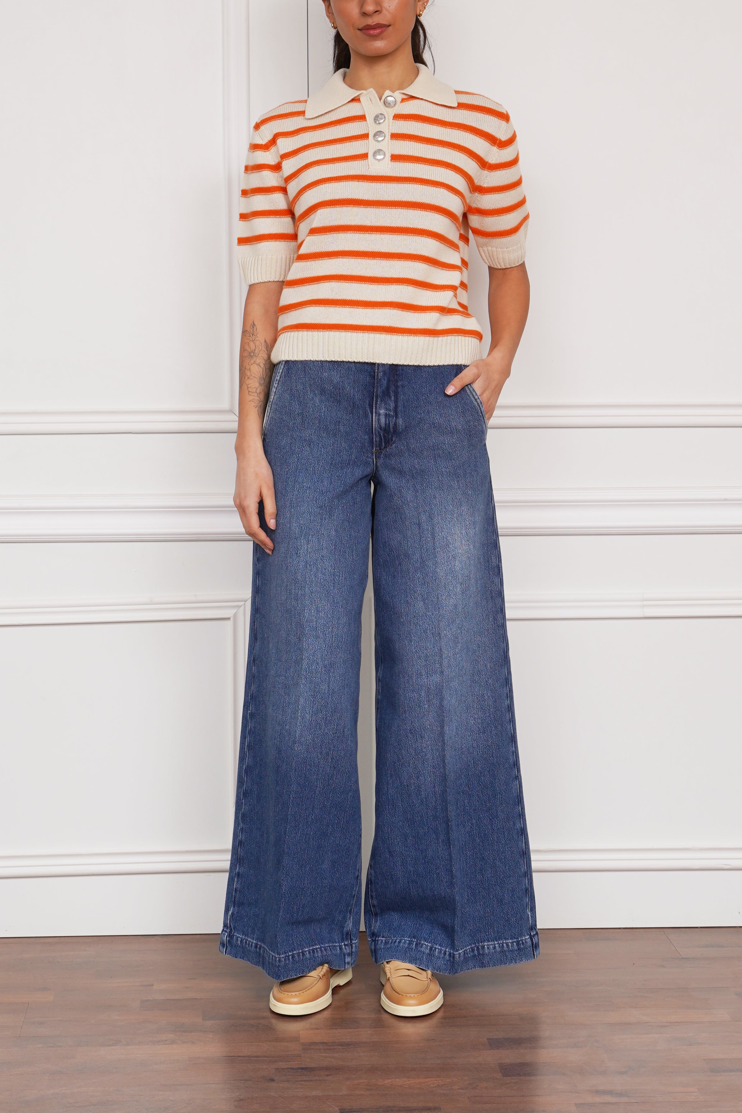 Gestreiftes Strickpolo in orange/beige