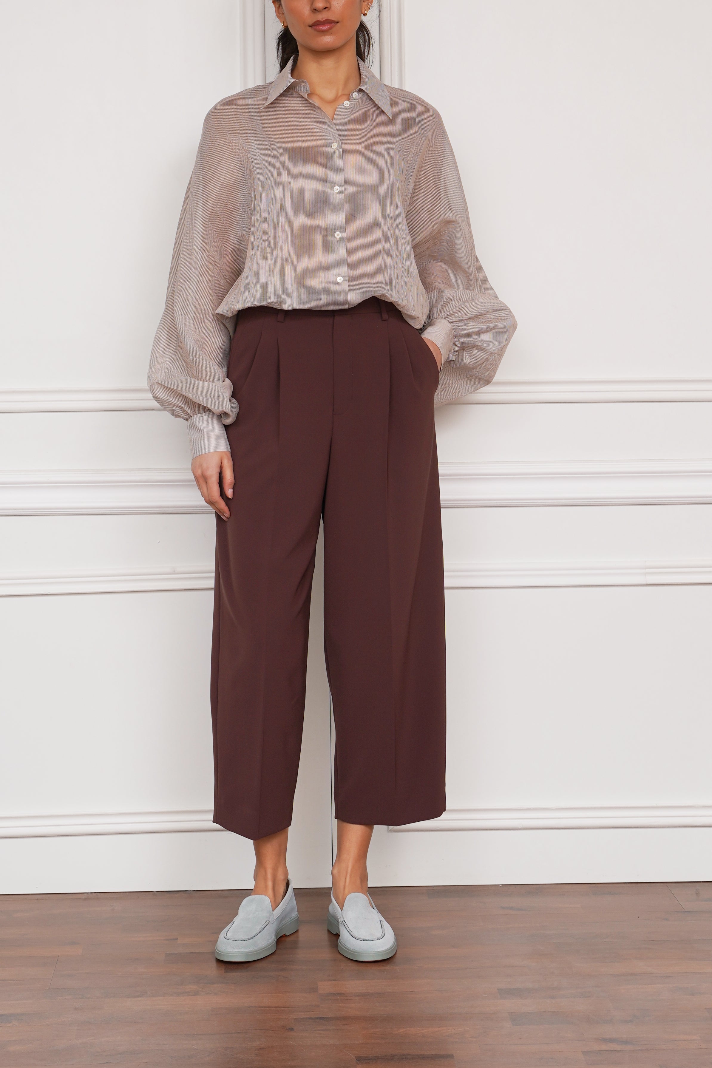 Bluse mit Ballonärmeln in taupe